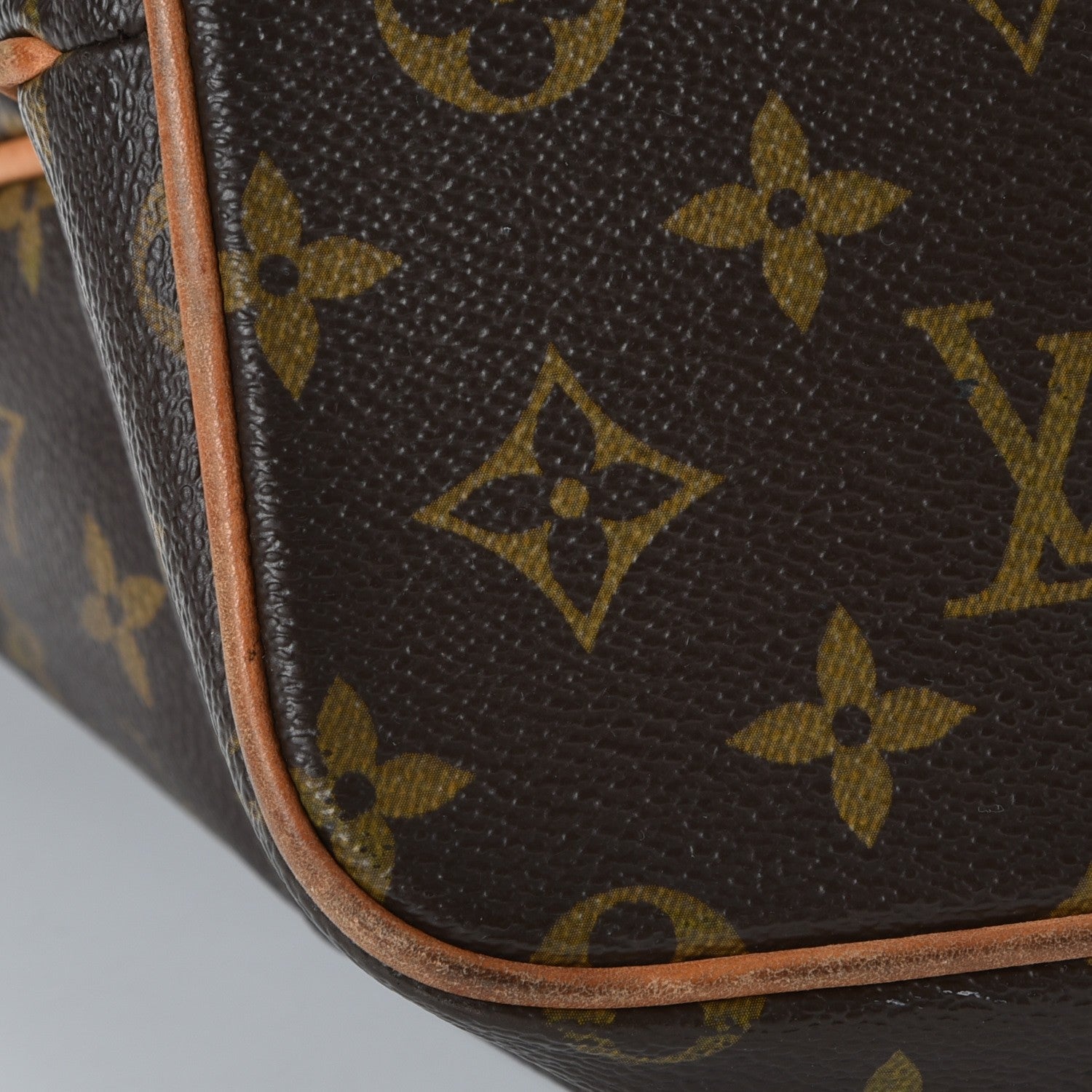Louis Vuitton Monogram Palermo PM 16 of 20