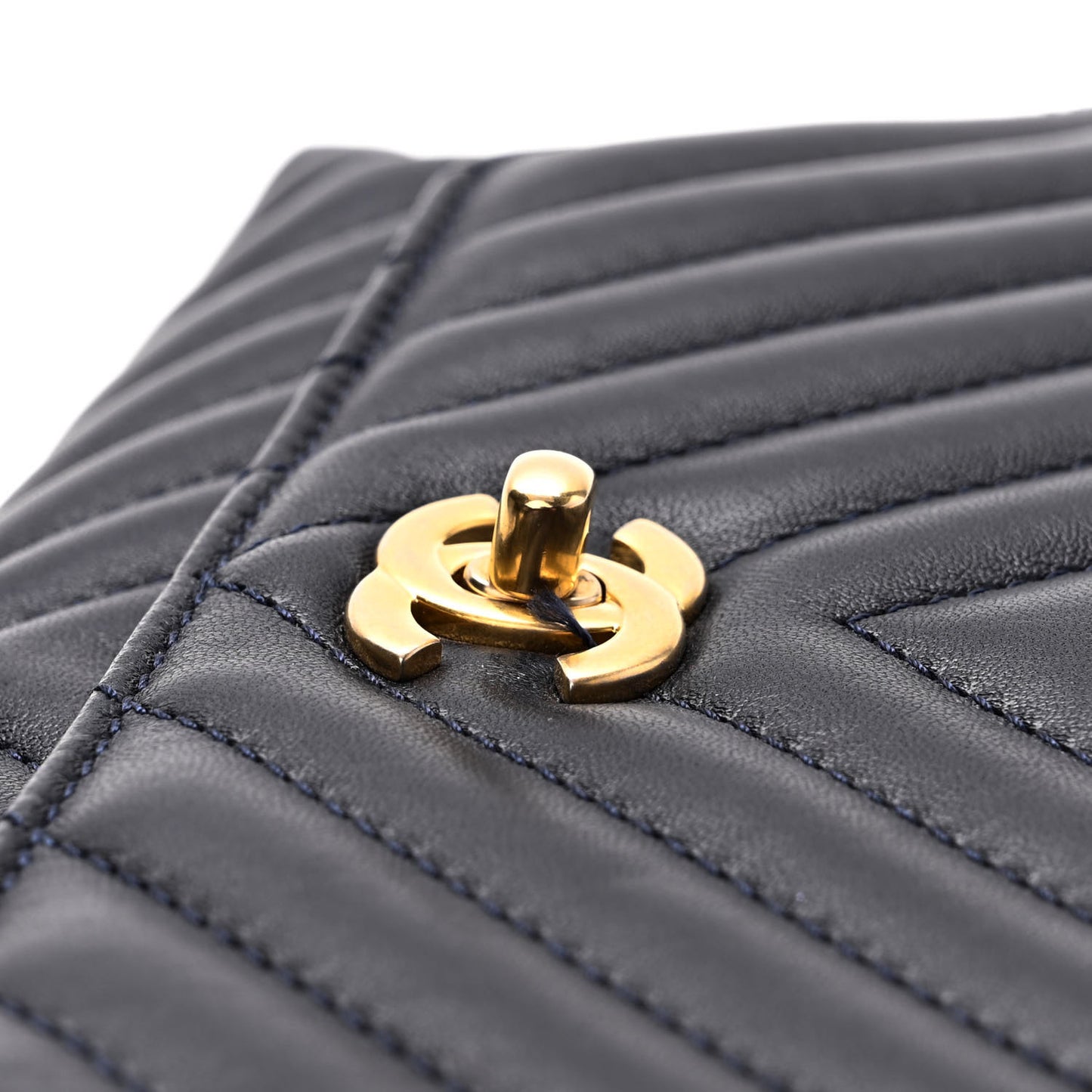 Lambskin Chevron Quilted East West Flap Navy