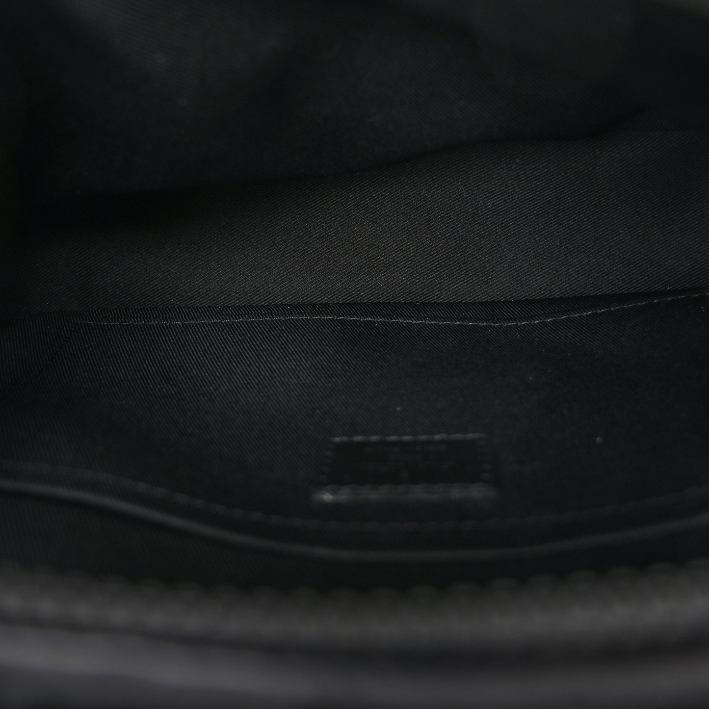 Taurillon Monogram S Lock Messenger Black