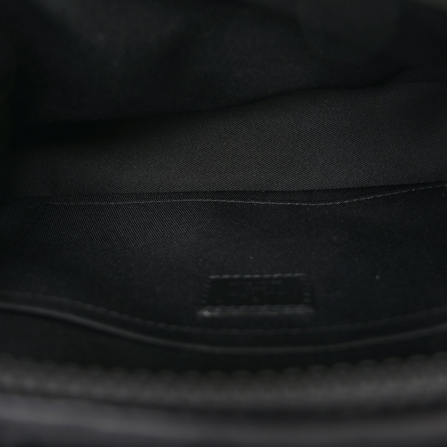 Louis Vuitton Taurillon Monogram S Lock Messenger Black 5 of 10