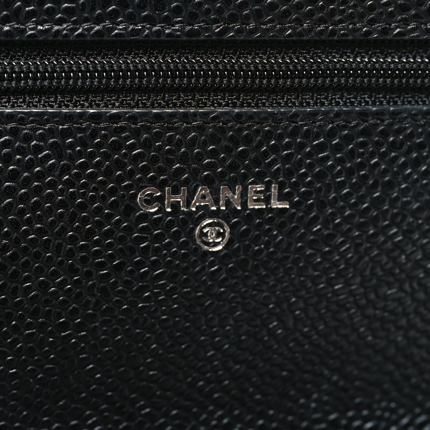 Caviar Quilted Wallet on Chain WOC Black