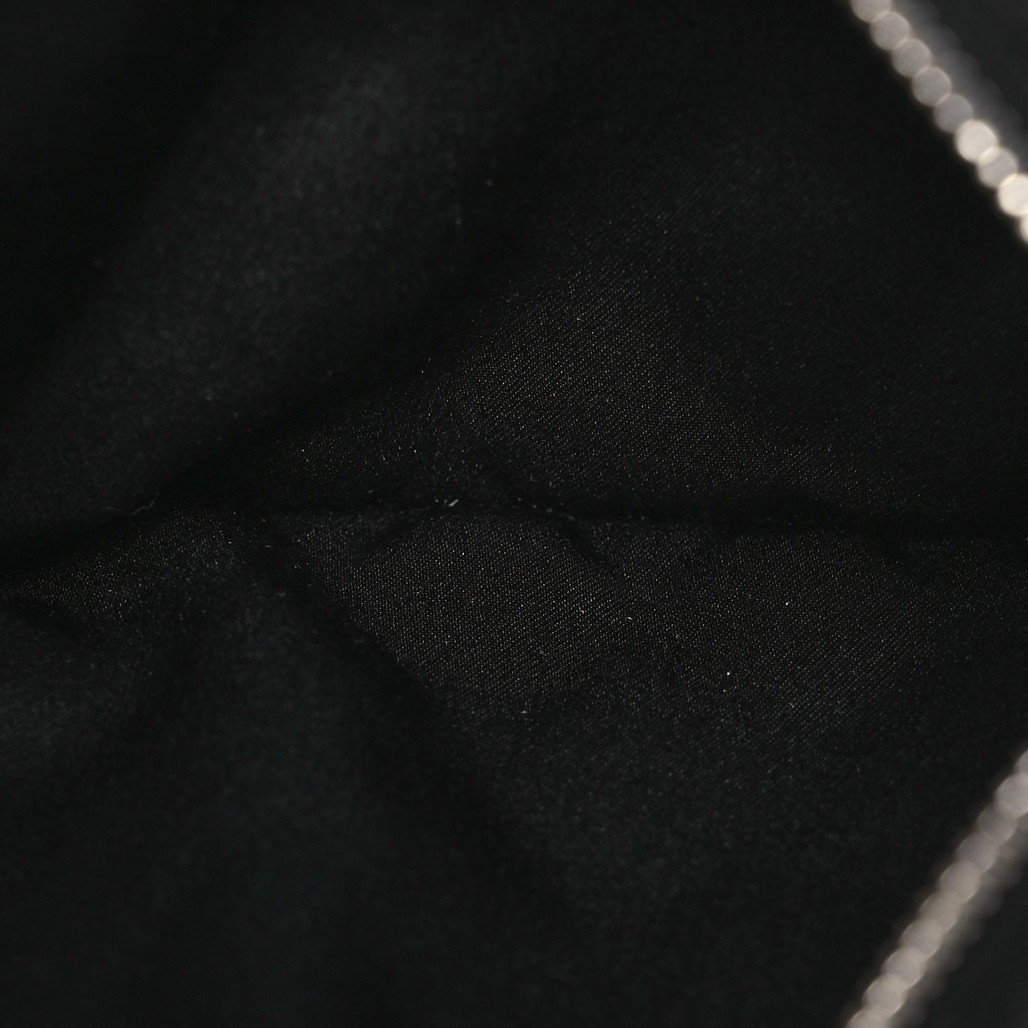 Silk Eyelid Sleeping Mask Black