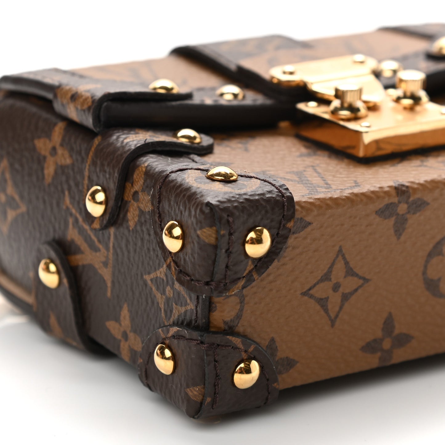 Reverse Monogram Essential Trunk NM