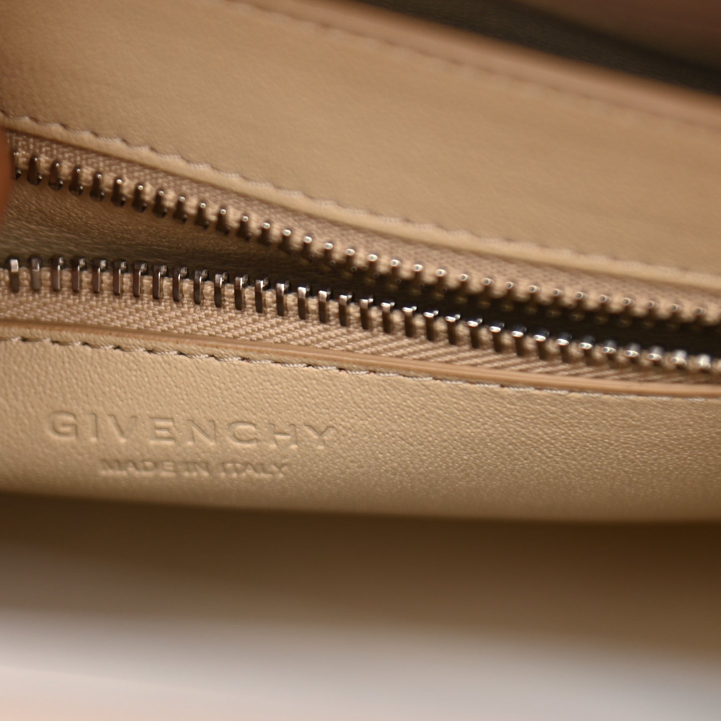 Smooth Calfskin Small Horizon Satchel Linen