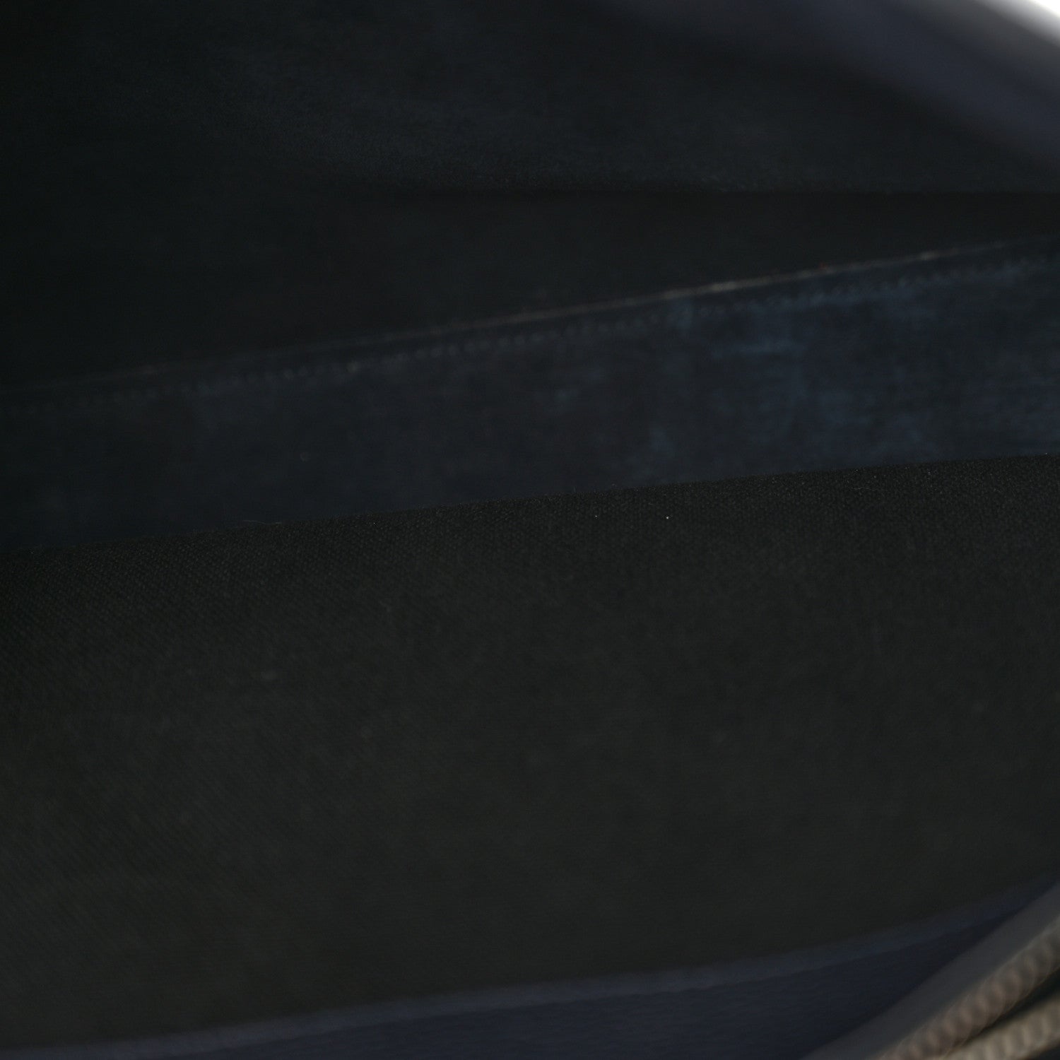 Saint Laurent Grained Calfskin Medium Souple Sac De Jour Navy 5 of 11
