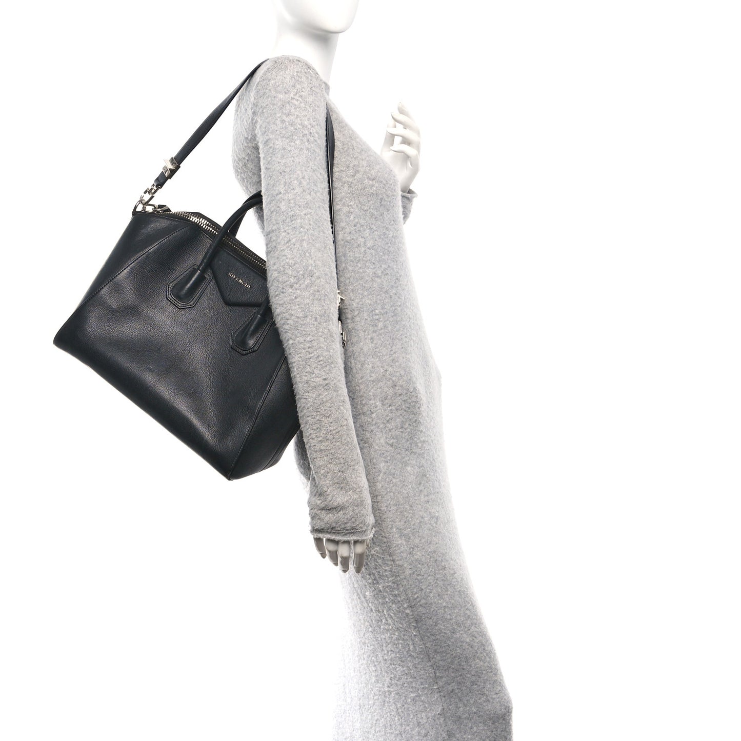 Sugar Goatskin Medium Antigona Black