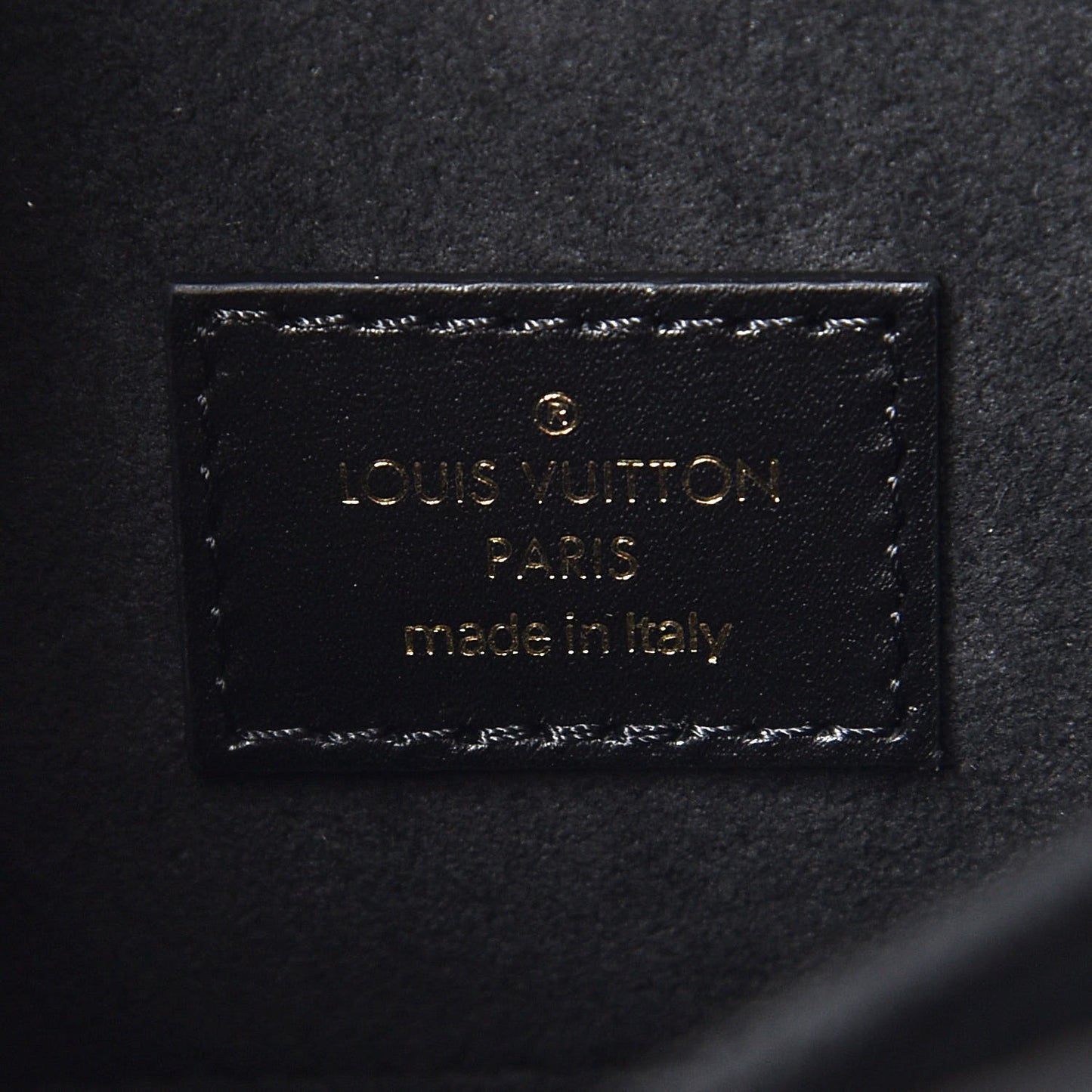 Reverse Monogram Chantilly Lock Black