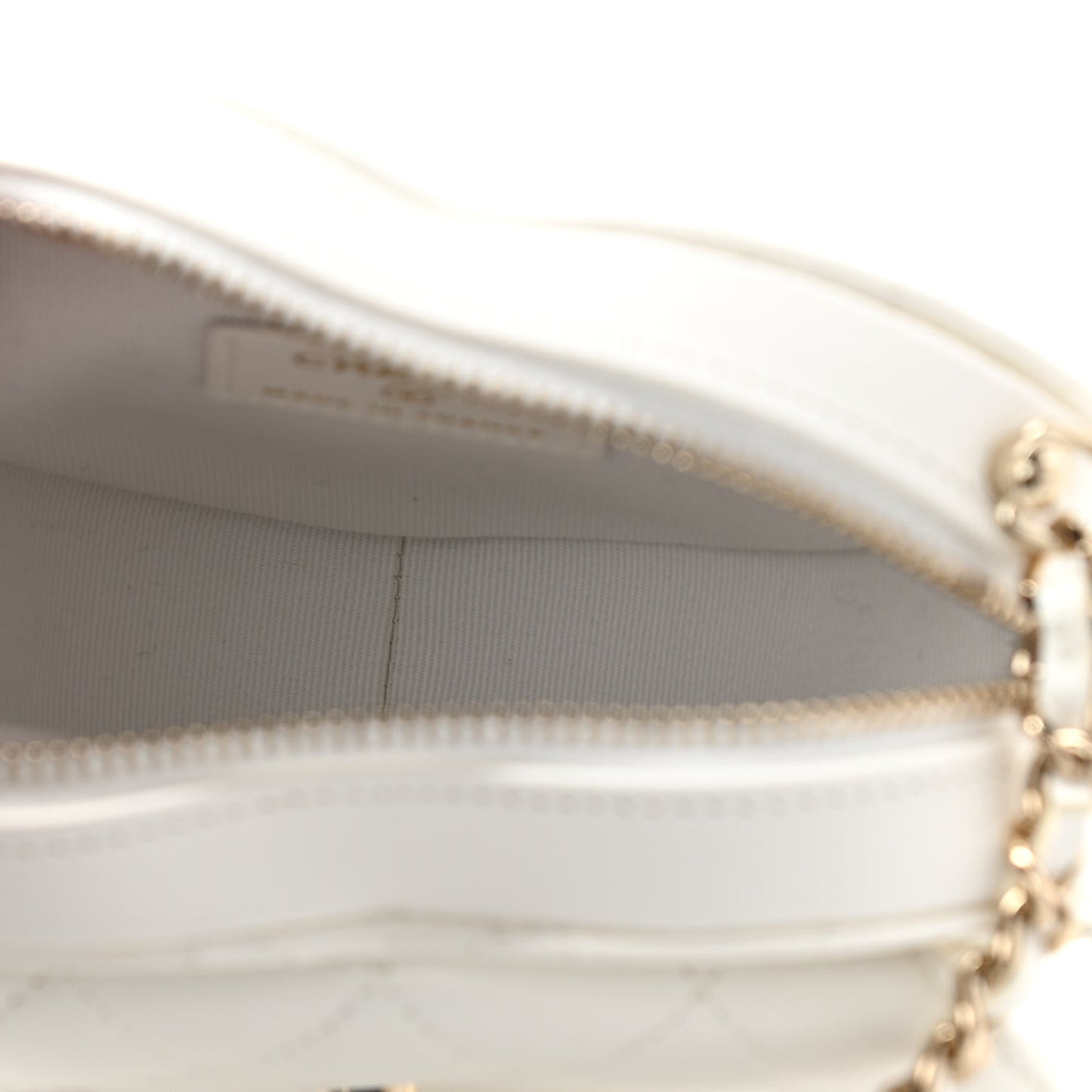 Lambskin Quilted CC In Love Heart Clutch With Chain White