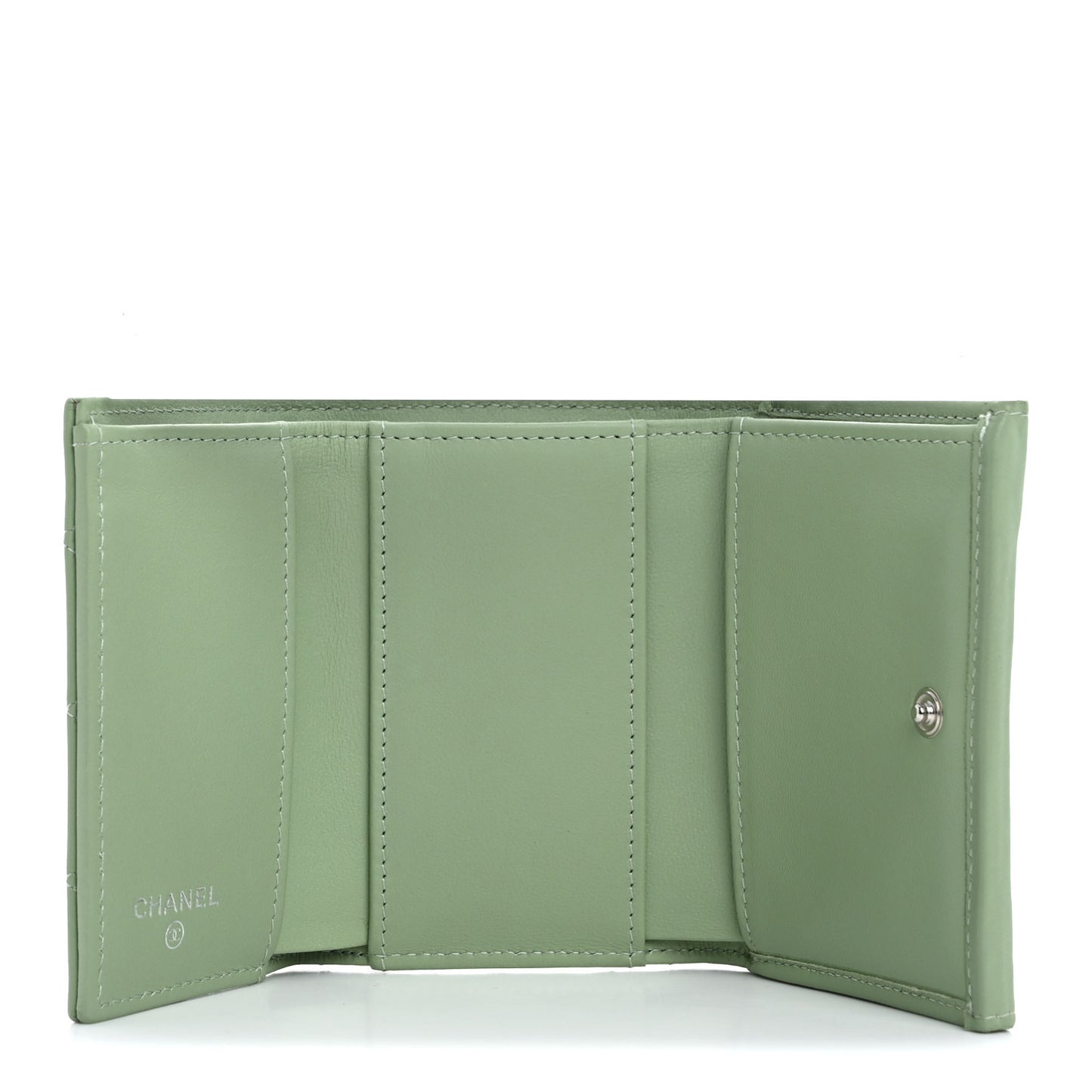 Caviar Quilted Crystal Star Wallet White Green