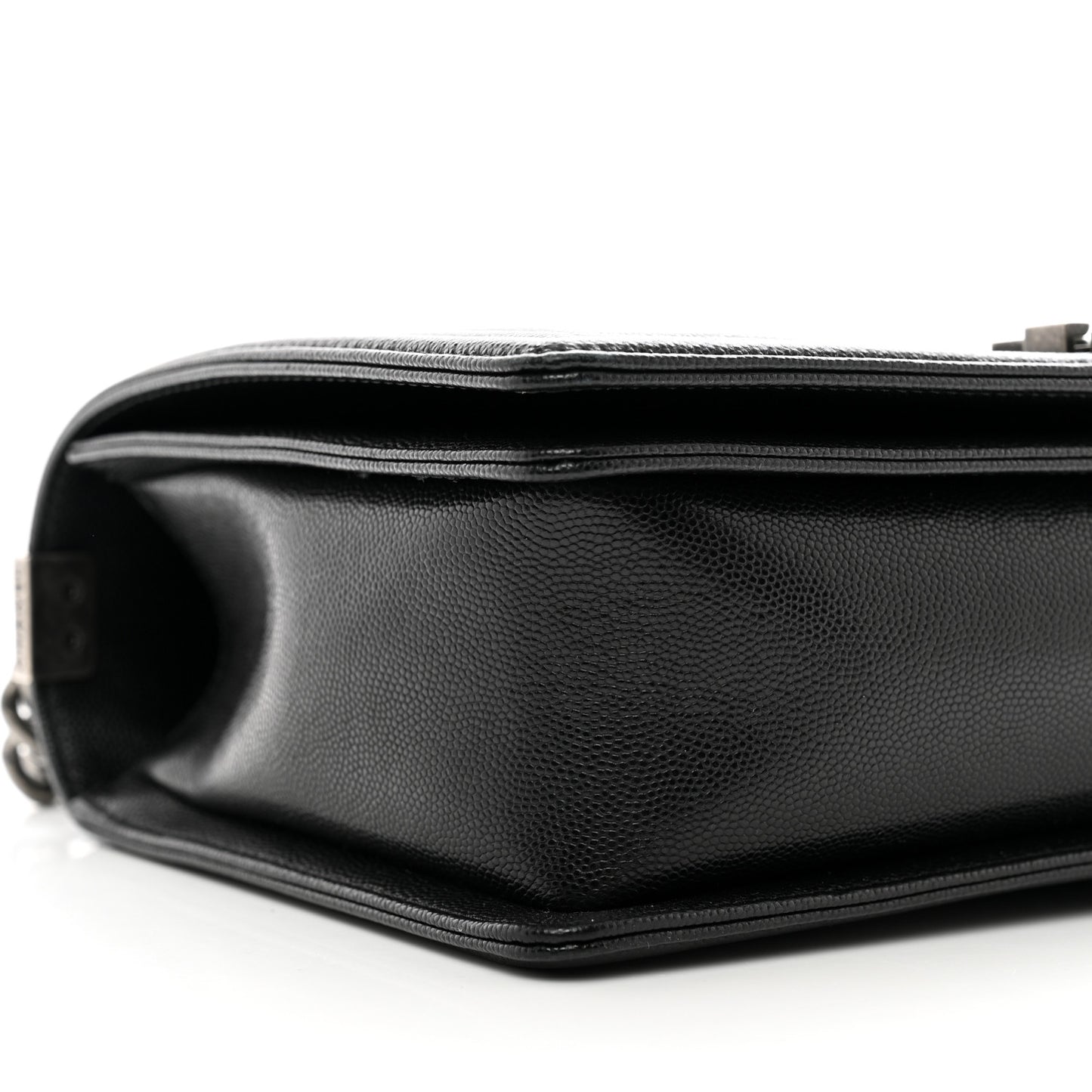 Caviar Chevron Quilted New Medium Boy Flap Black