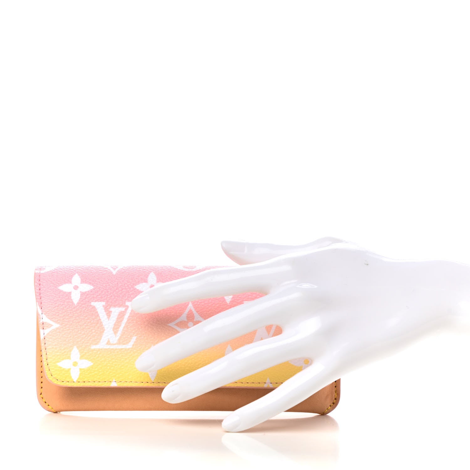 Louis Vuitton Monogram Giant By The Pool Woody Glasses Case Light Pink 2 of 7