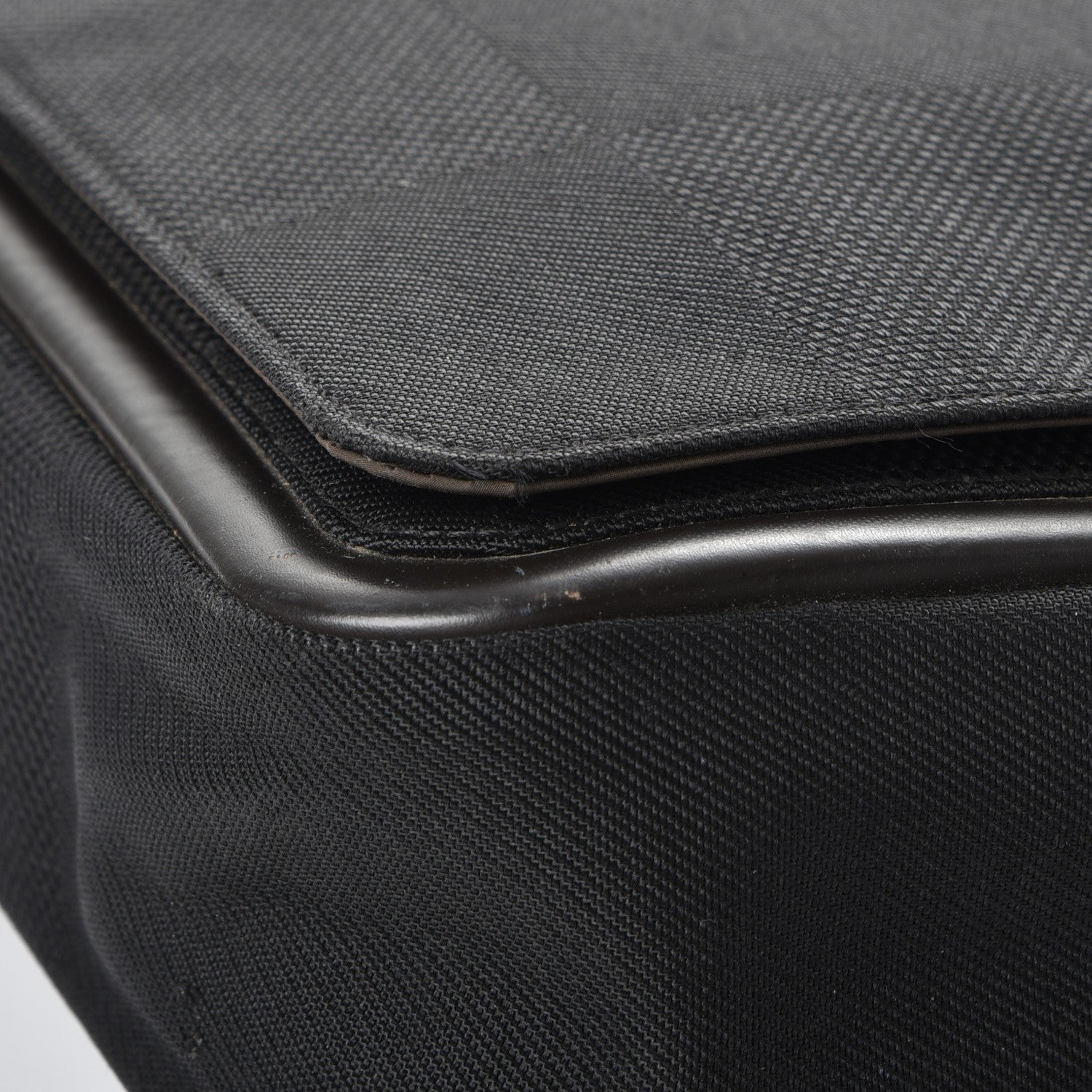Louis Vuitton Damier Geant Messenger Bag Black 10 of 12
