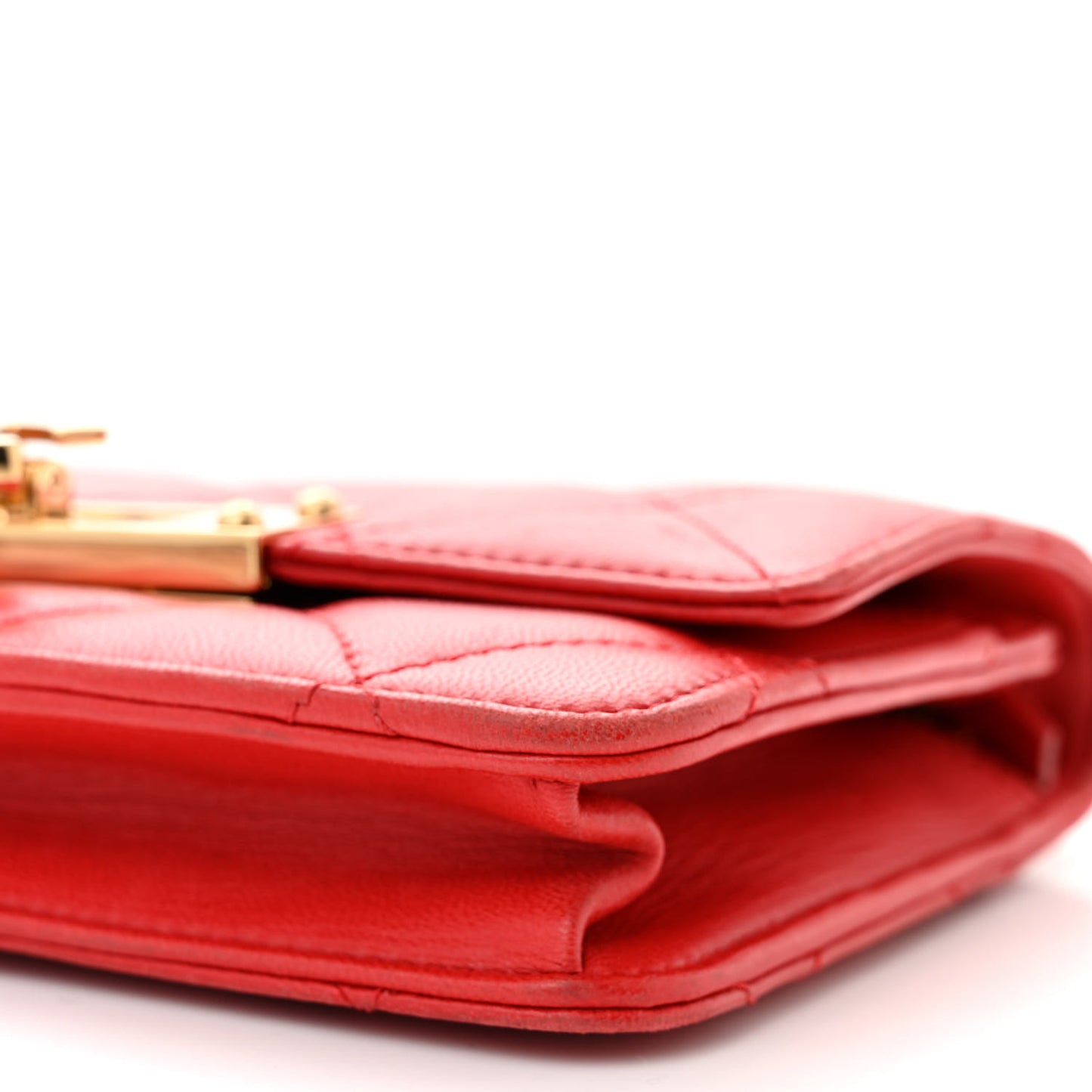 Lambskin Quilted Golden Class Wallet on Chain WOC Red