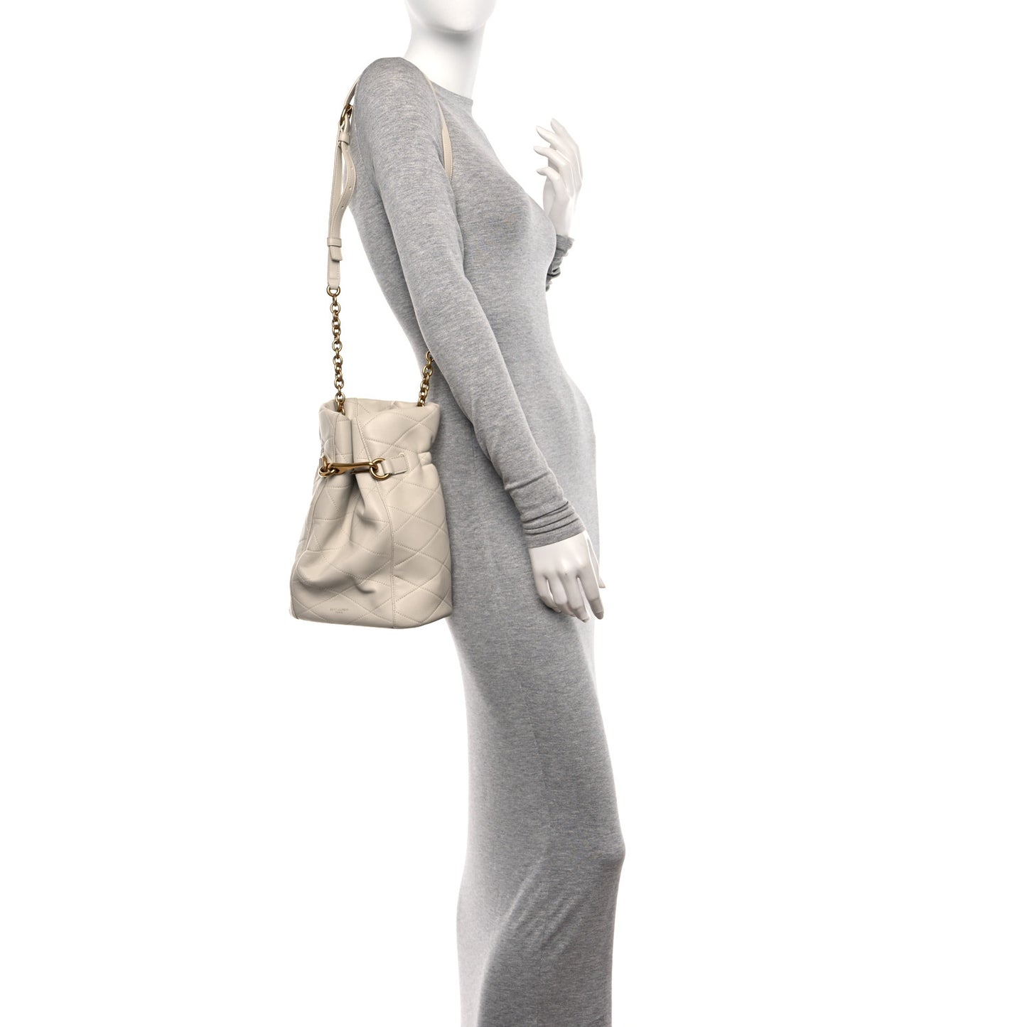 Lambskin Quilted Le Maillon Bucket Bag Crema Soft