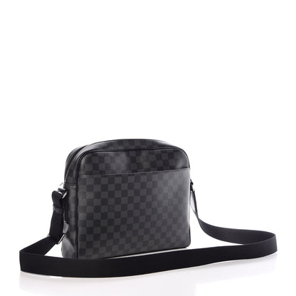 Louis Vuitton Damier Graphite Dayton Reporter MM 3 of 9