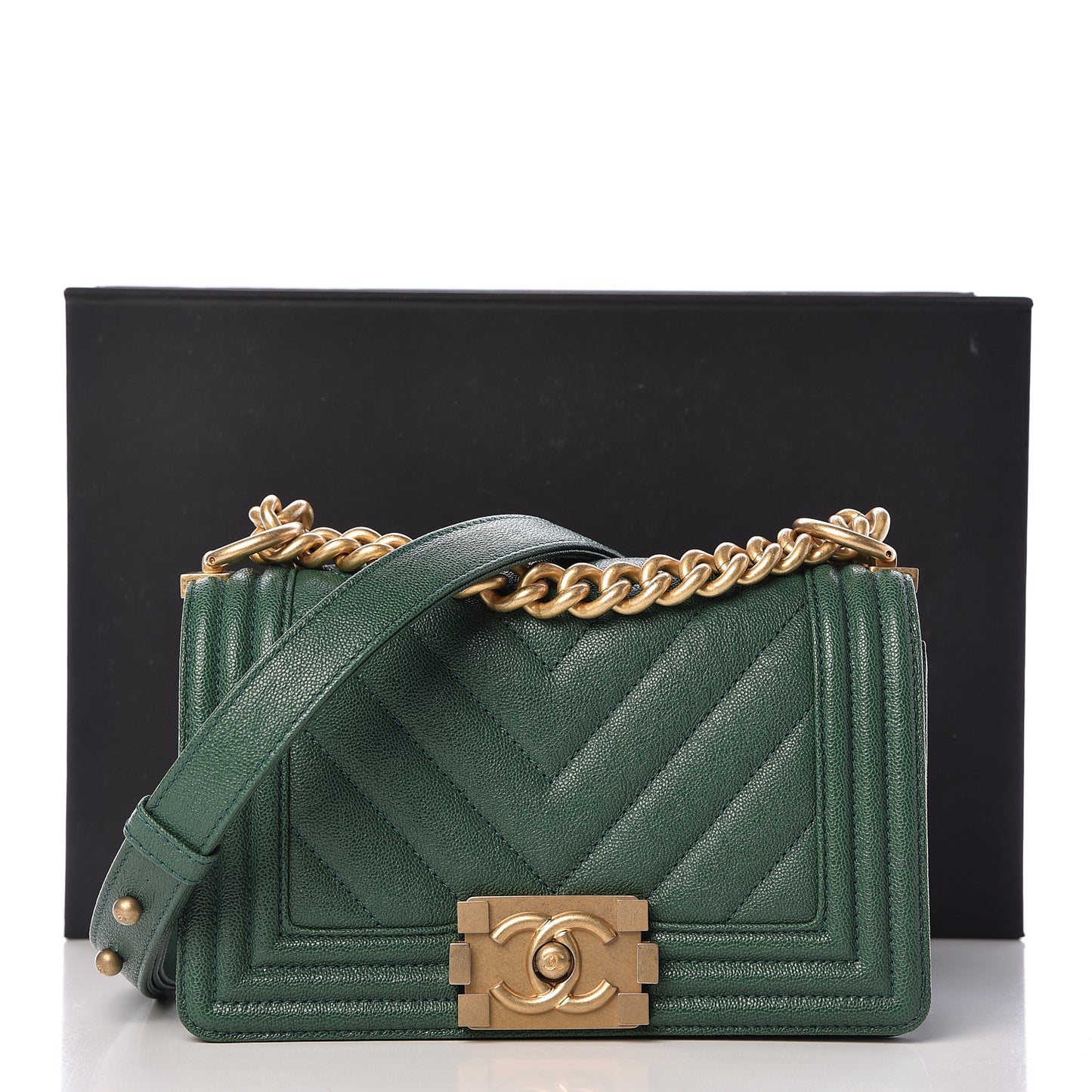 Caviar Chevron Quilted Small Boy Flap Green