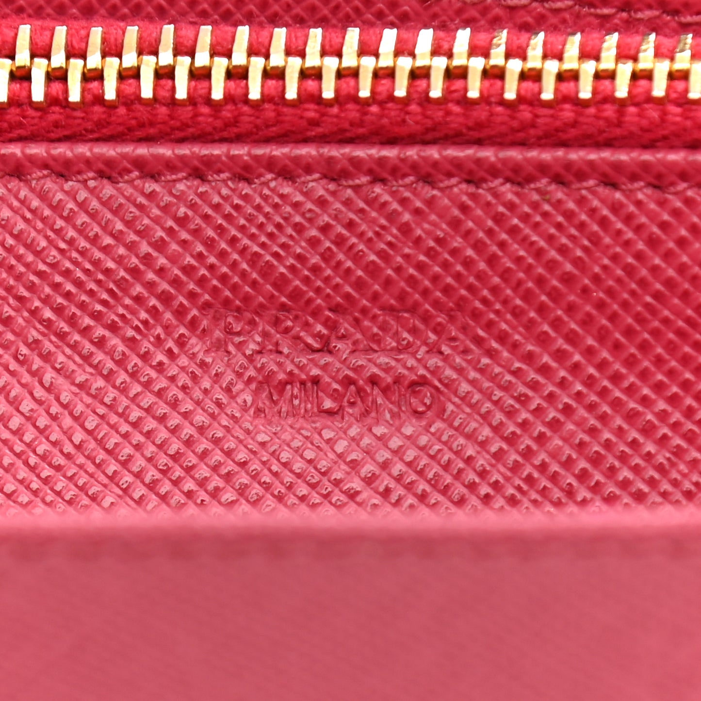 Saffiano Metal Mini Crossbody Wallet Peonia