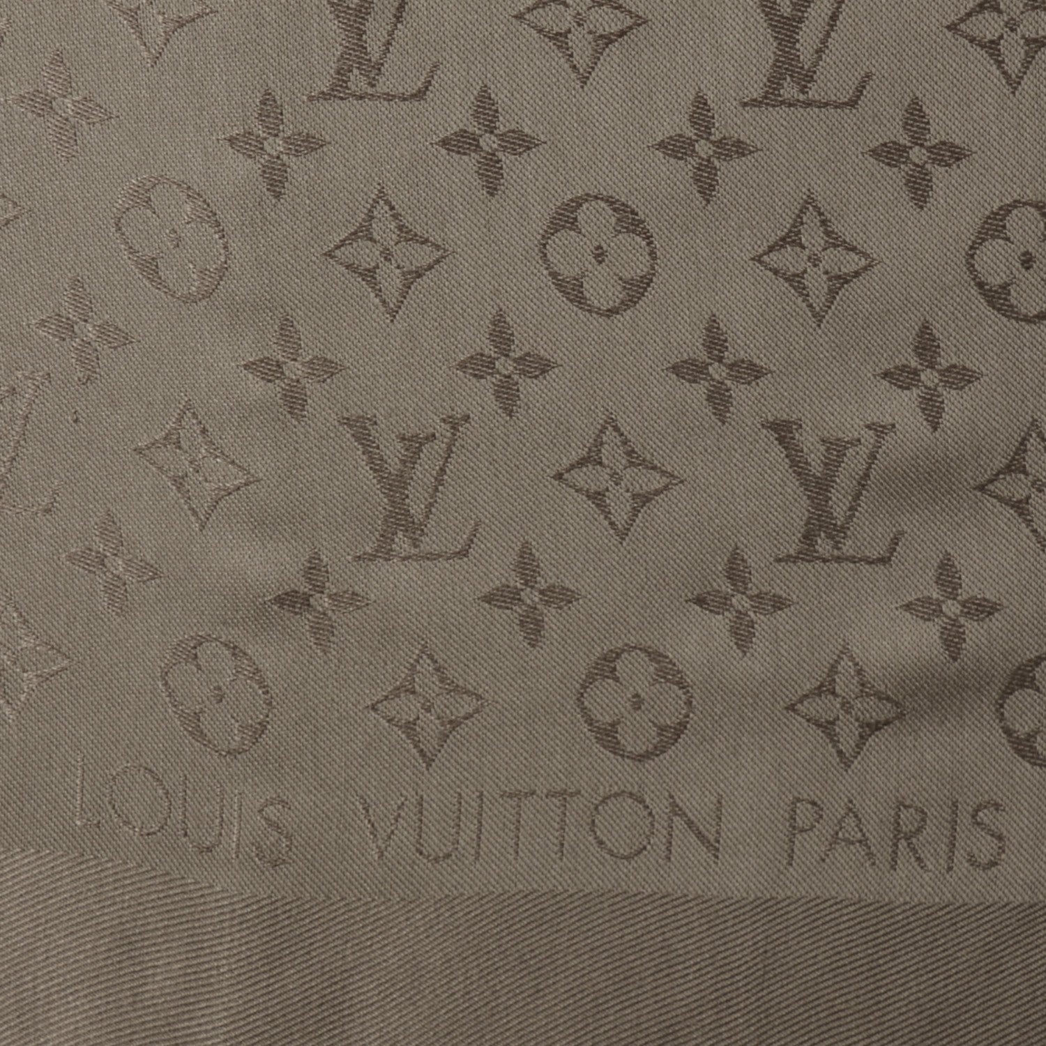 Louis Vuitton Monogram V Fur Shawl Verone 3 of 6