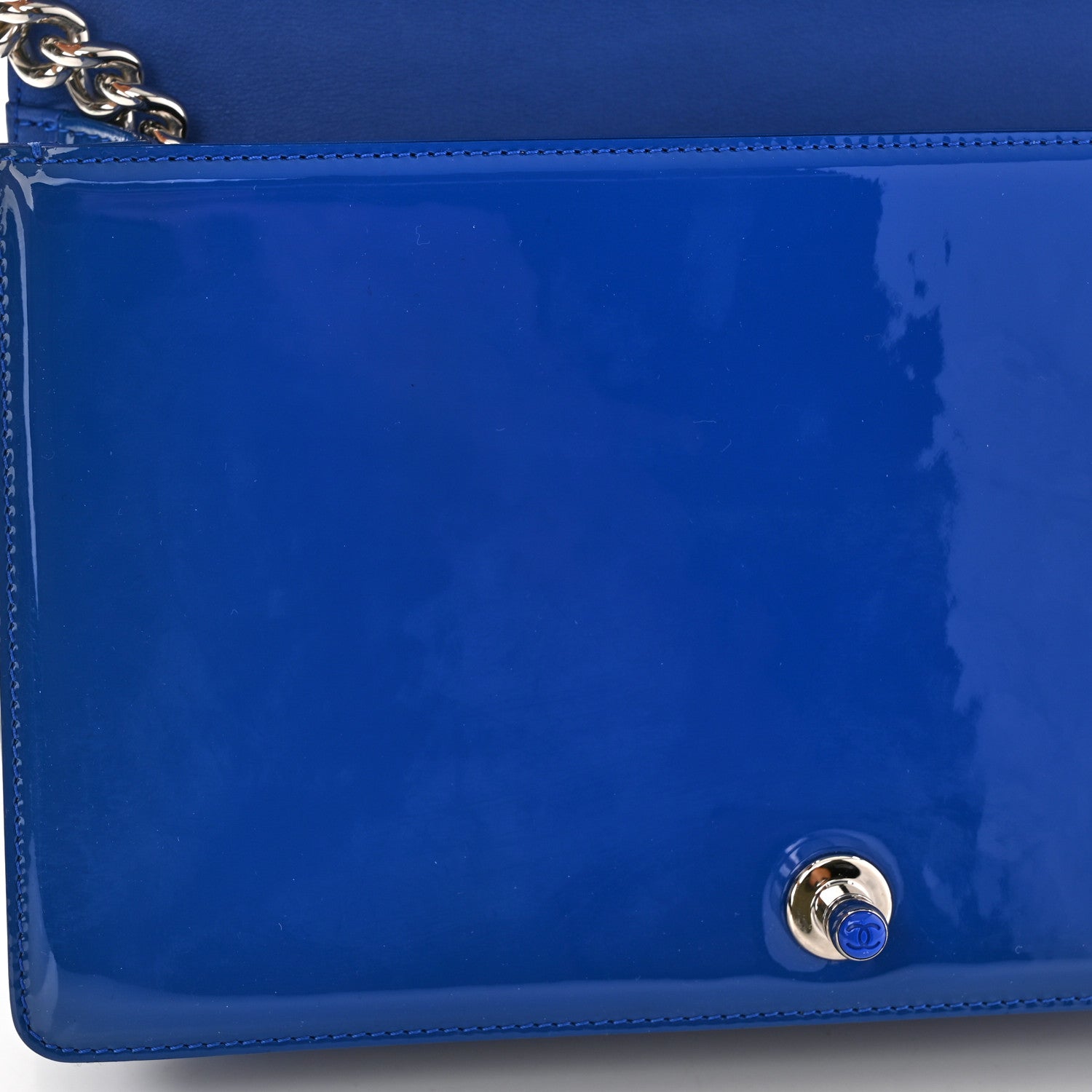 Chanel Patent Calfskin Quilted New Medium Plexiglass Boy Flap Blue 11 of 11