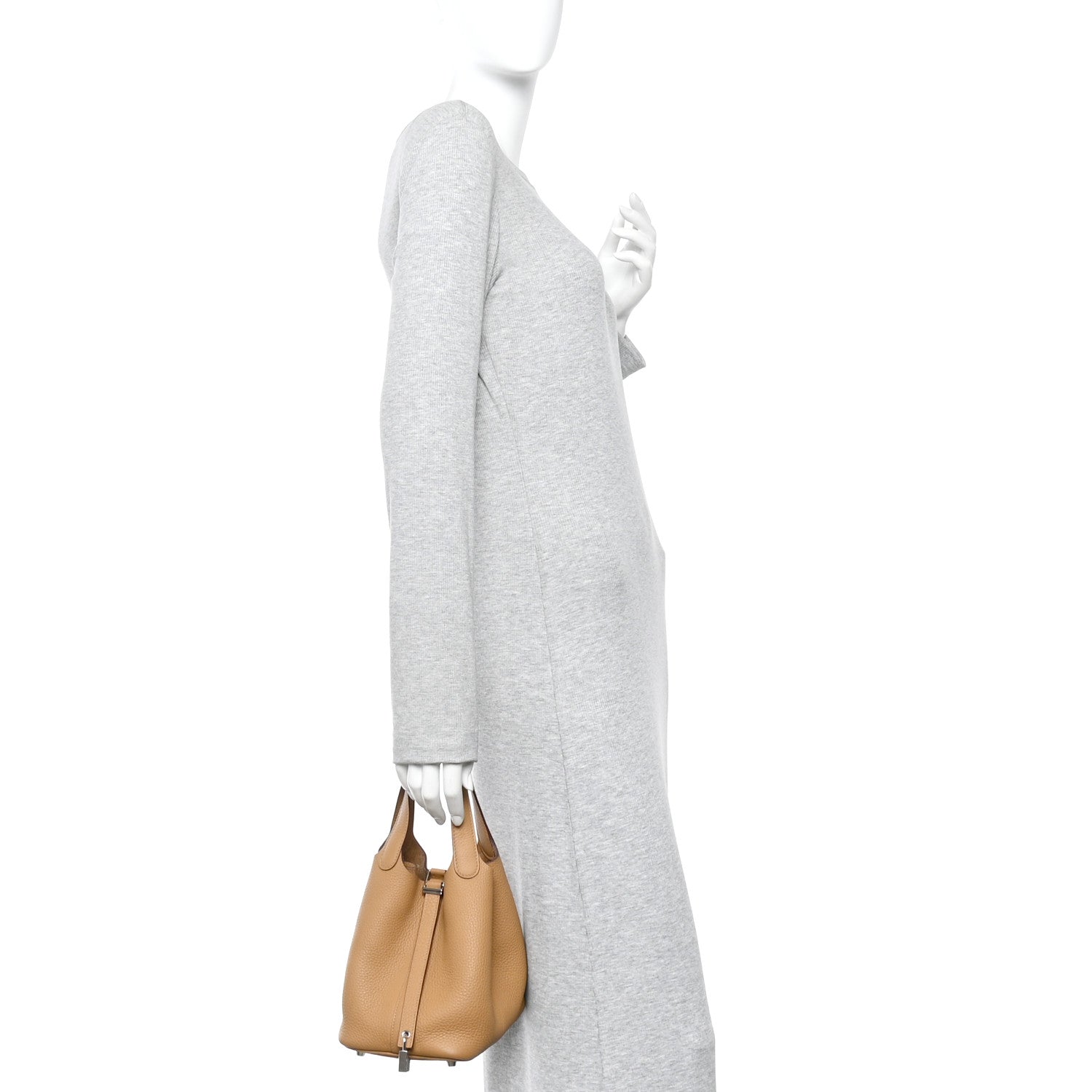 Hermes Taurillon Clemence Picotin Lock 18 PM Biscuit 2 of 12