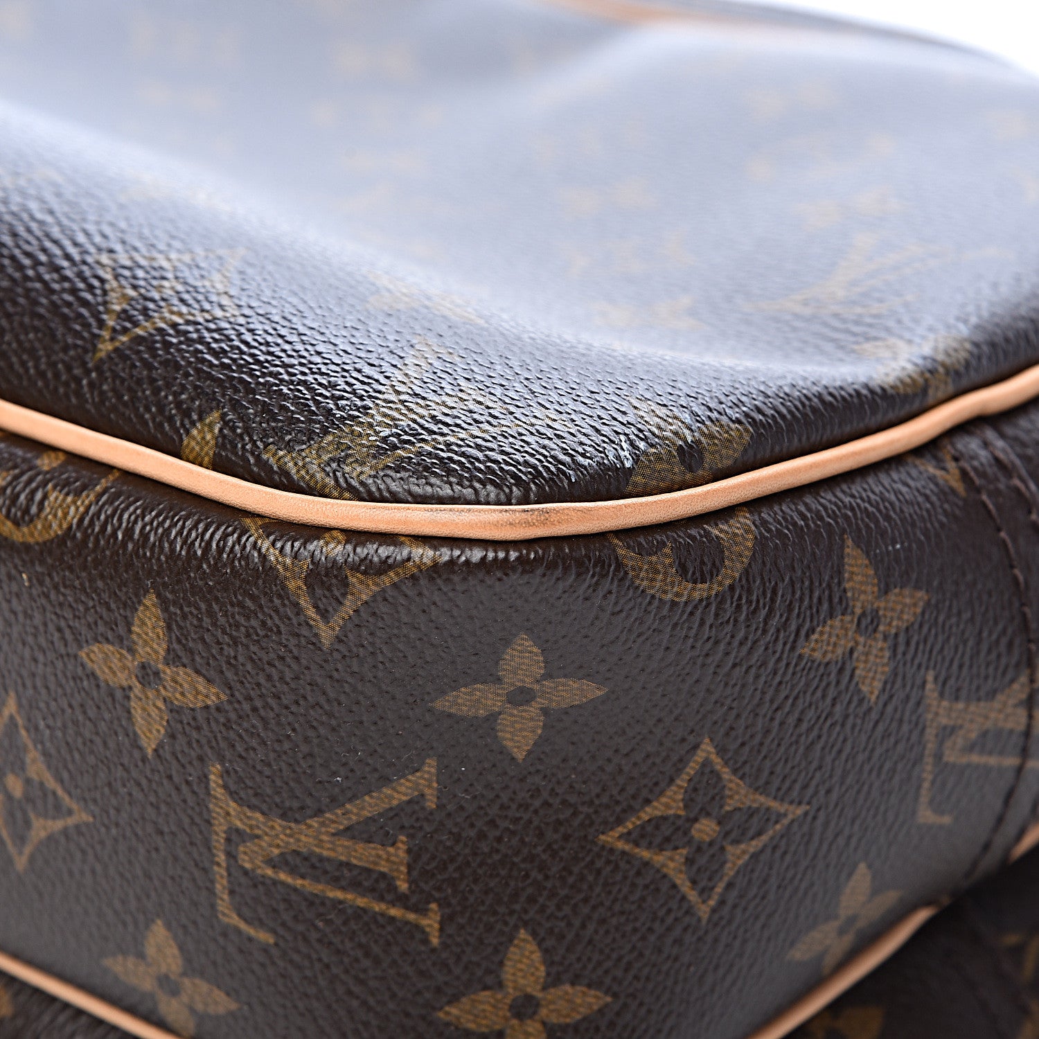 Louis Vuitton Monogram Reporter PM 6 of 12