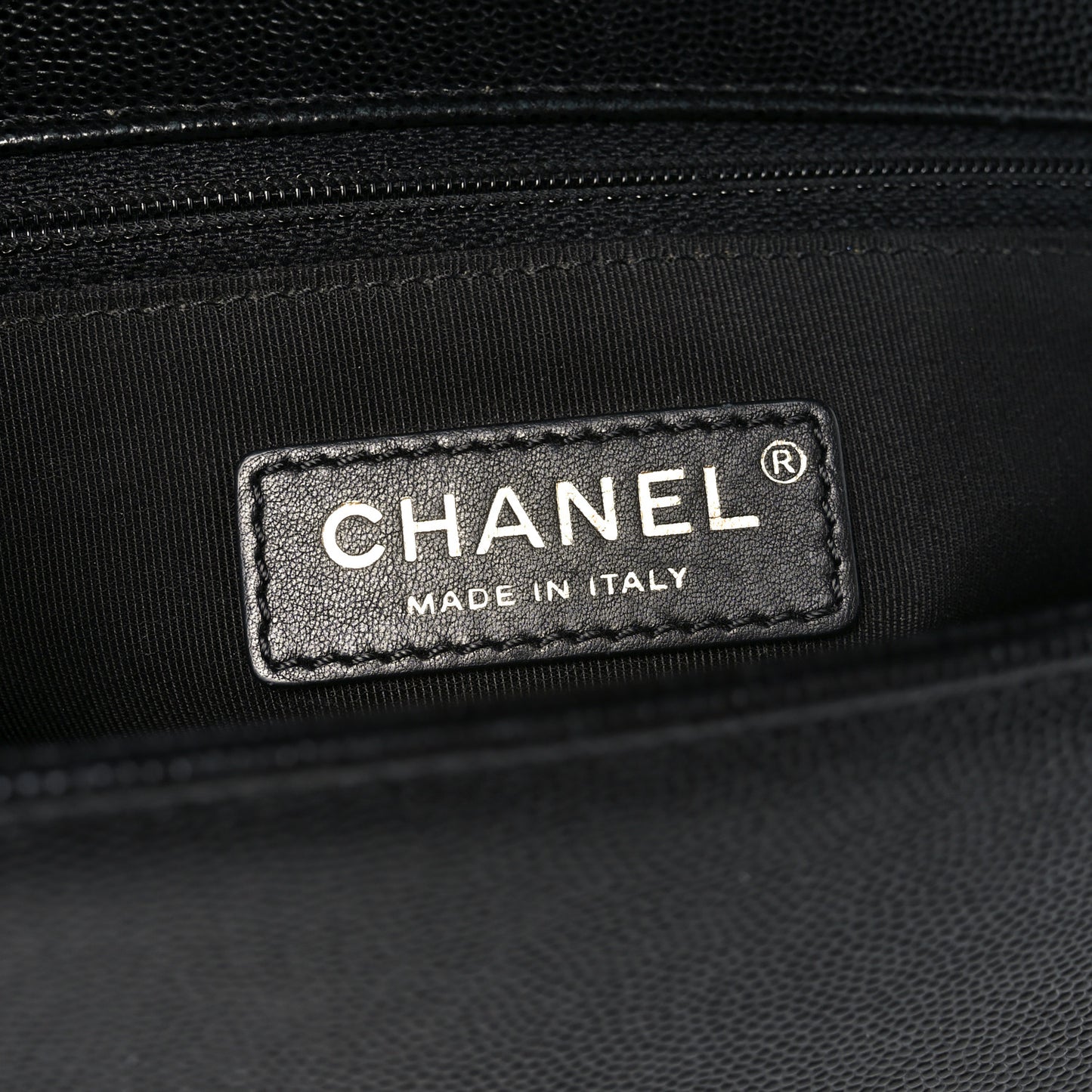 Caviar Quilted New Medium Boy Flap Black