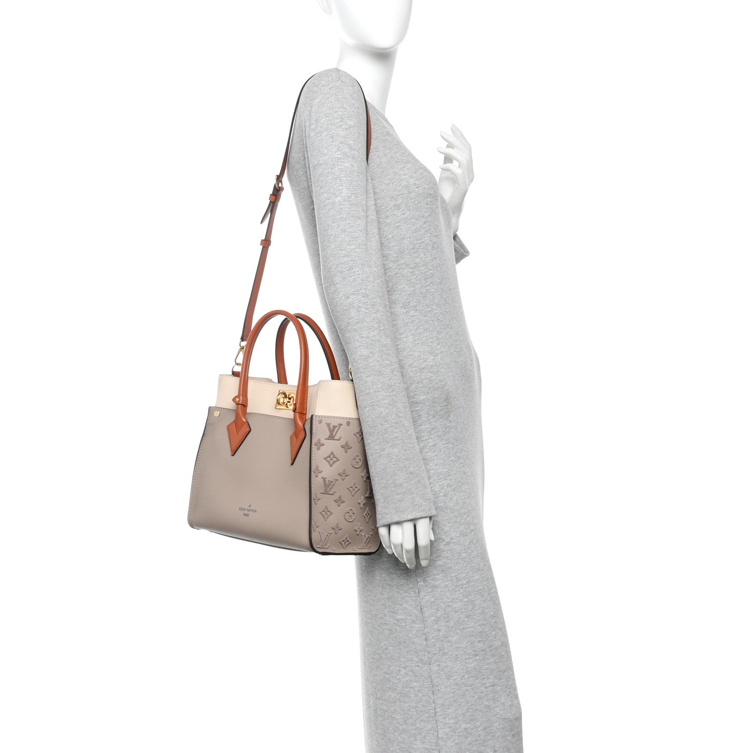 Louis Vuitton Calfskin Monogram Tufting On My Side Galet 2 of 10