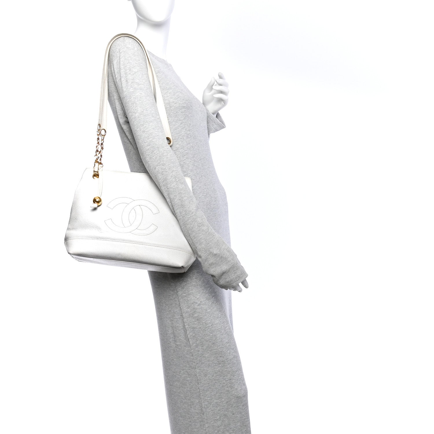 Chanel Caviar CC Shoulder Bag White 2 of 11
