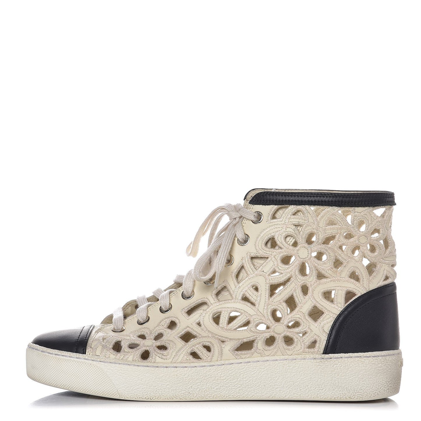 Grained Goatskin Hollow Out Flower Sneakers 39.5 White Black