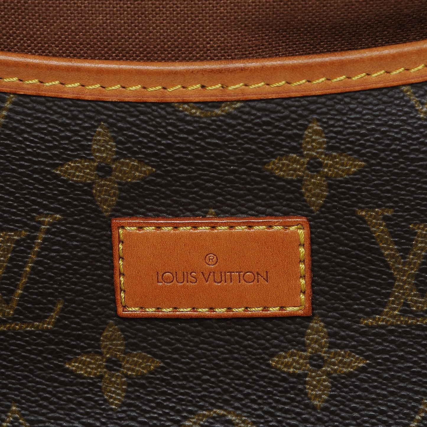 Monogram Saumur 35
