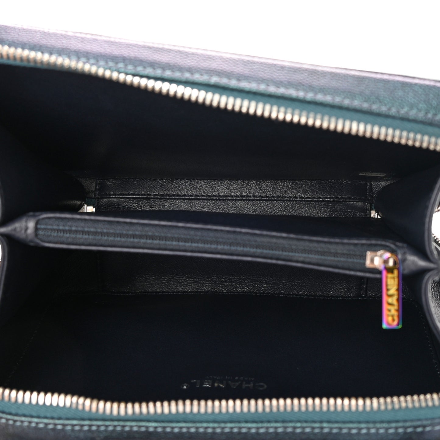 Iridescent Caviar Quilted Medium CC Filigree Vanity Case Dark Turquoise