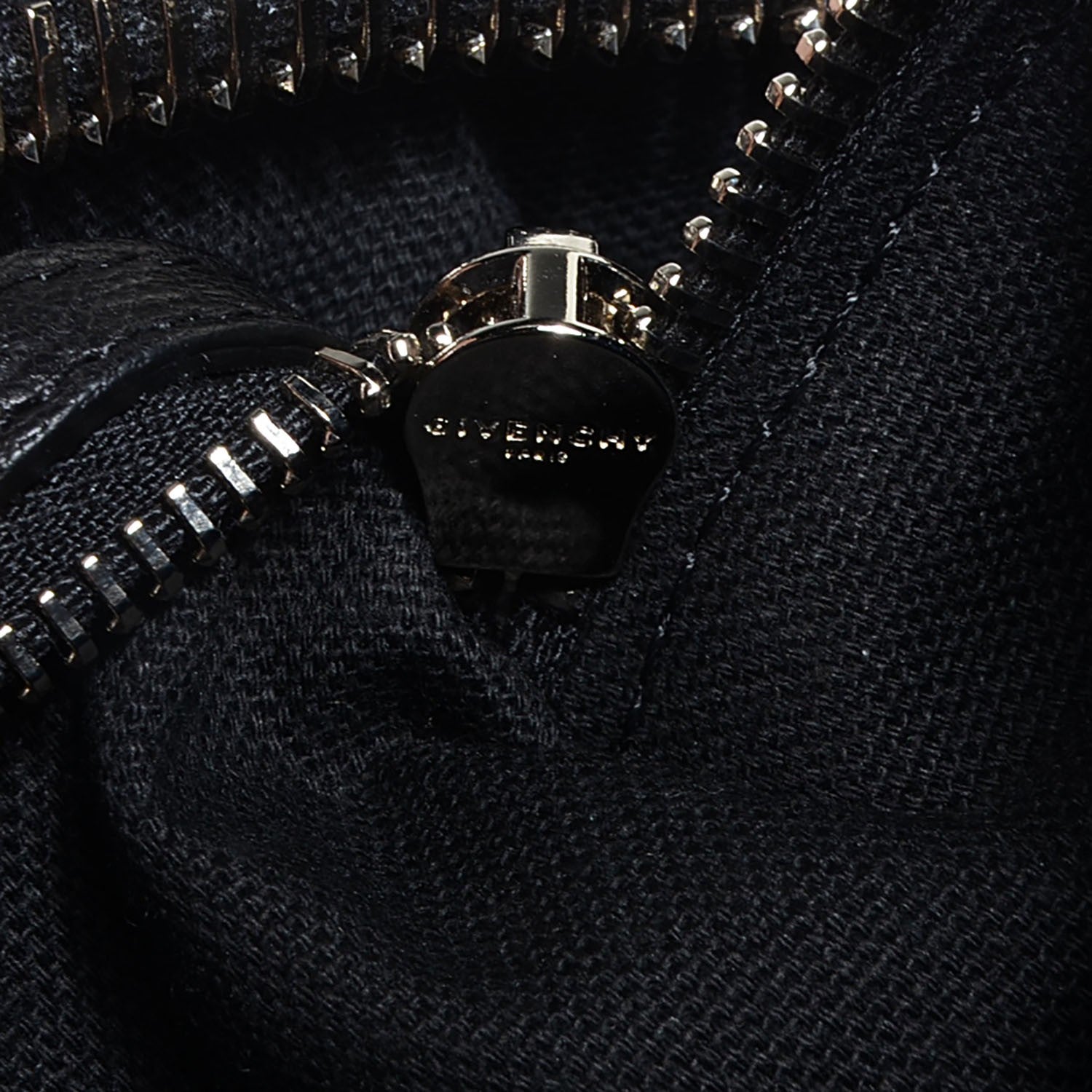 Givenchy Sugar Goatskin Medium Antigona Black 10 of 11