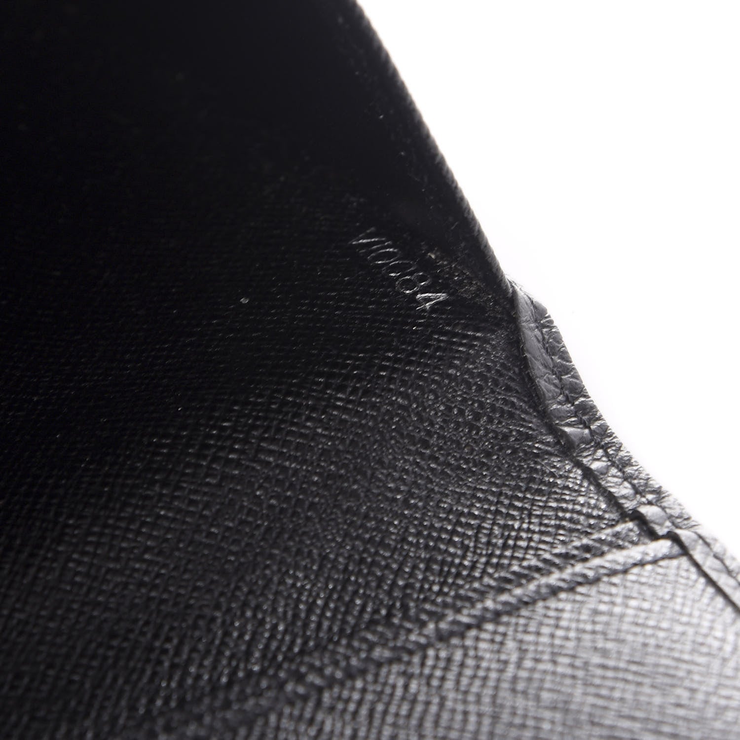 Louis Vuitton Taiga Porte Valeurs Organizer Wallet Black 6 of 8