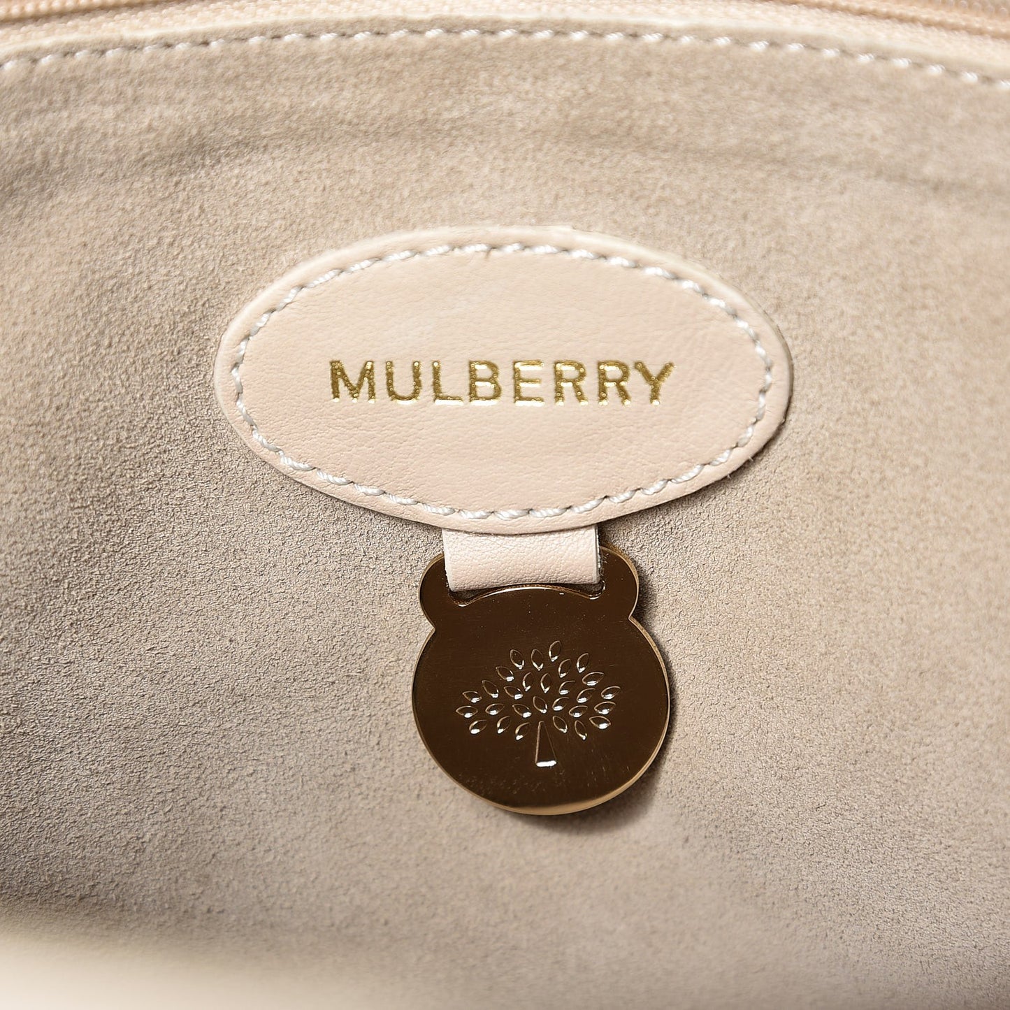 Smooth Touch Oversized ZigZag Alexa Snowball White