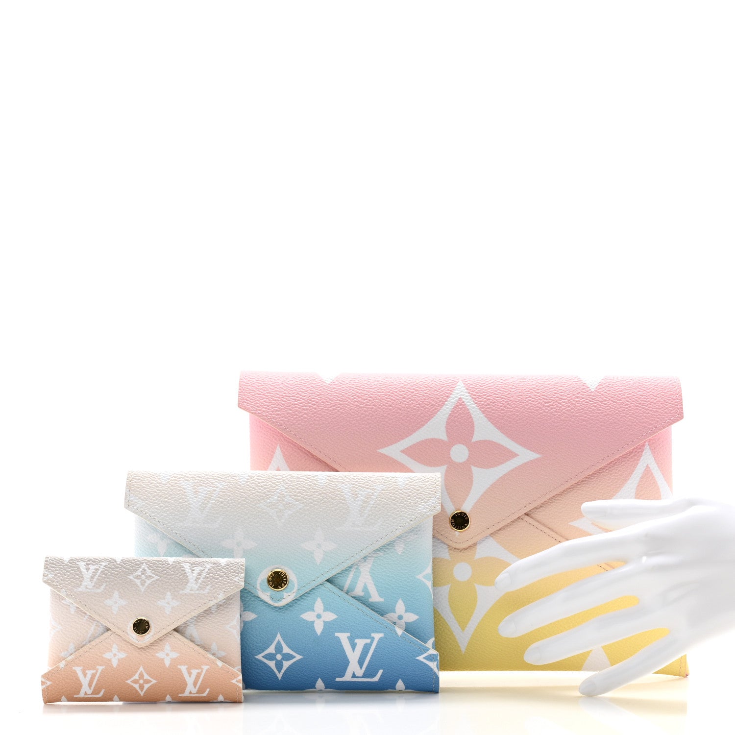 Louis Vuitton Monogram Giant By The Pool Kirigami Pochette Set 2 of 12