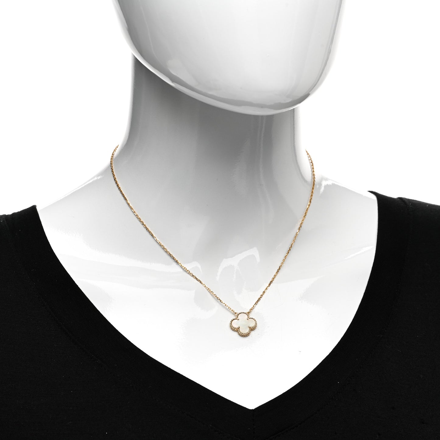 18K Yellow Gold Mother of Pearl Vintage Alhambra Pendant Necklace