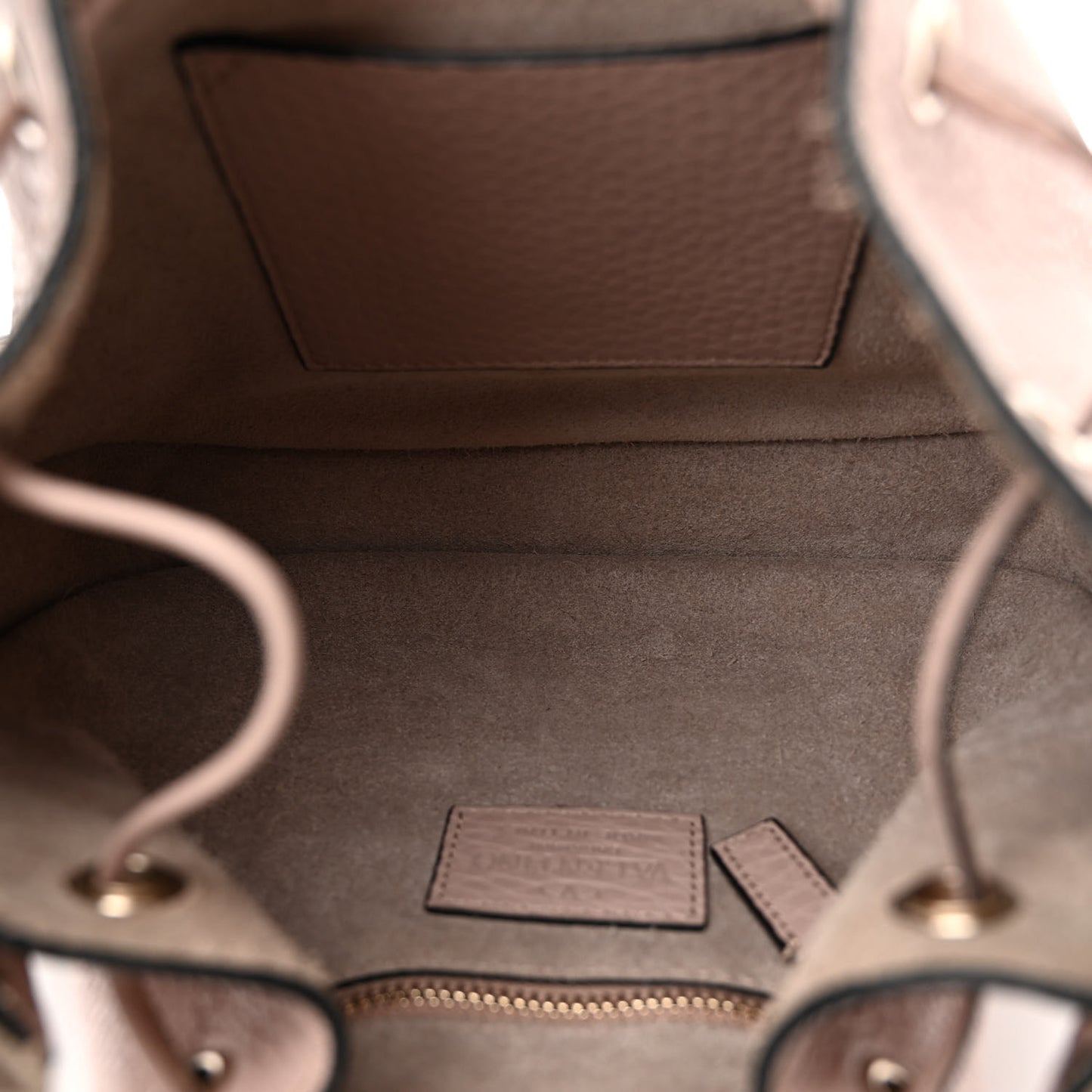 Grained Calfskin Rockstud Bucket Bag Poudre