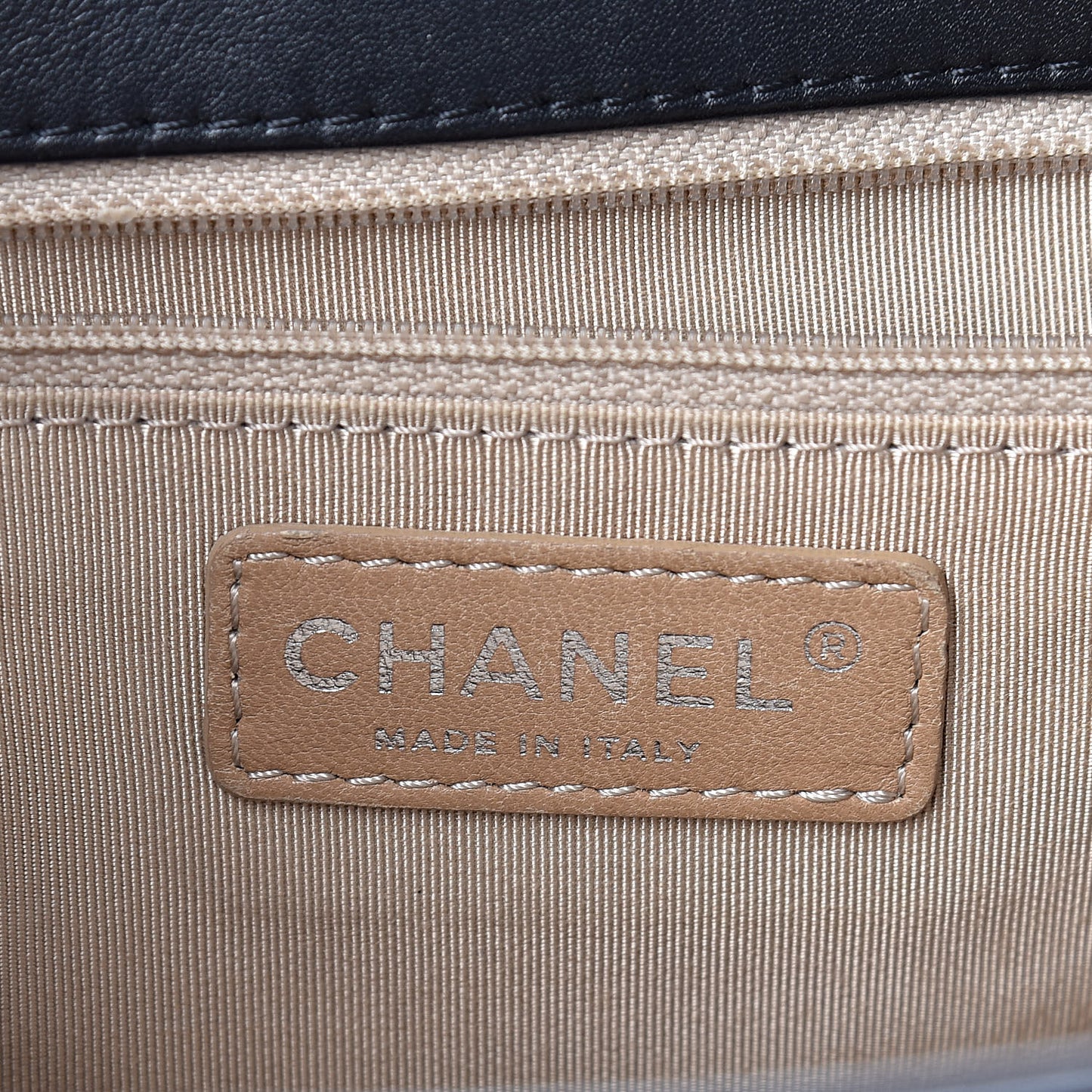 Glazed Crinkled Calfskin Medium East West Flap Black