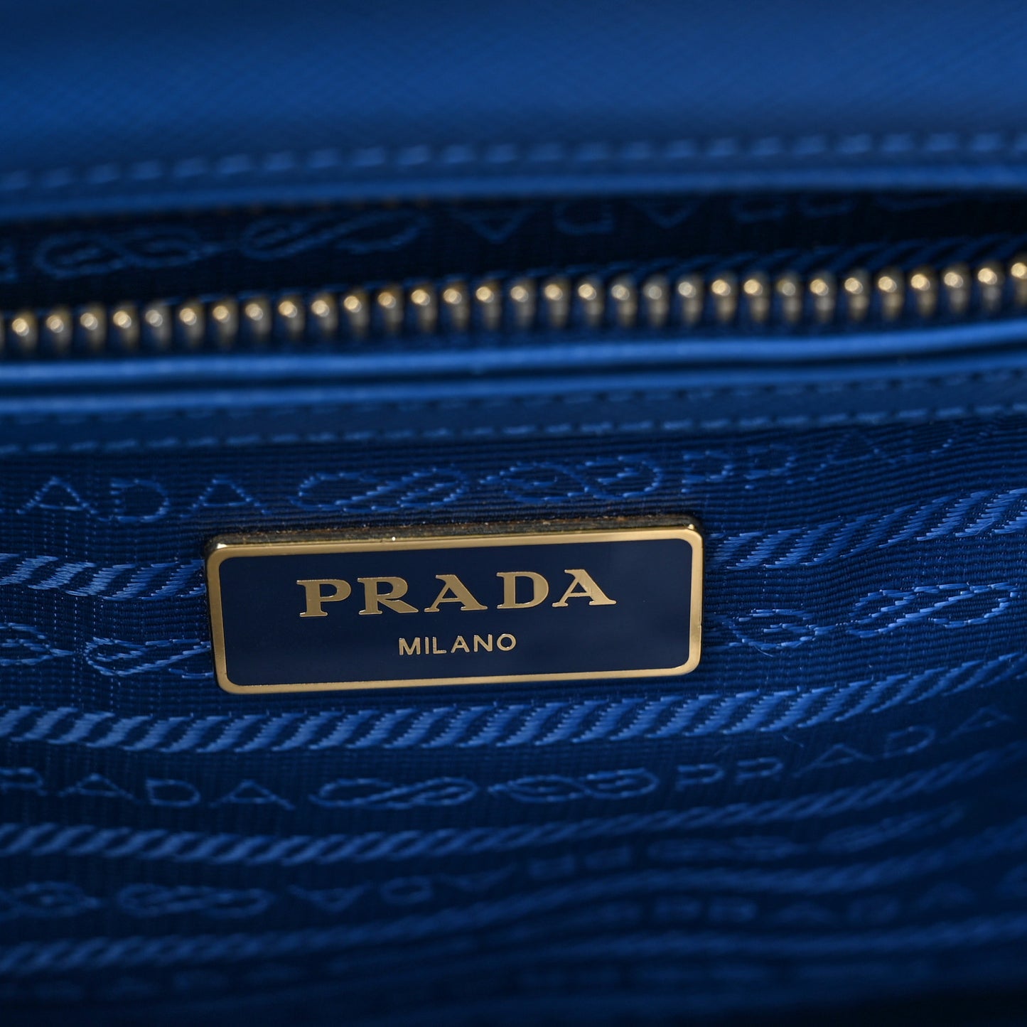 Saffiano Lux Small Galleria Double Zip Tote Azzurro