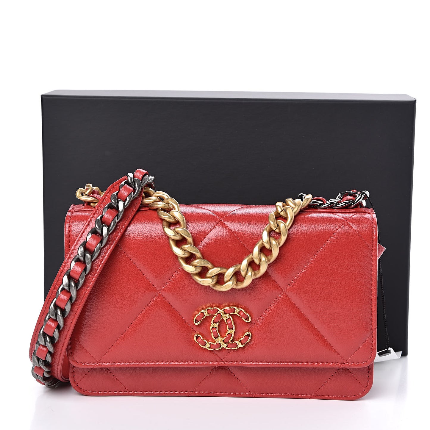 Goatskin Quilted 19 Wallet On Chain WOC Red