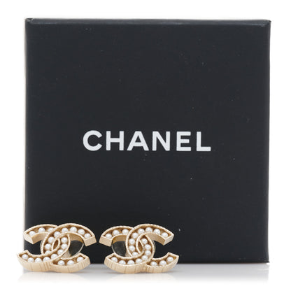 Chanel Pearl CC Earrings Gold 5 of 5