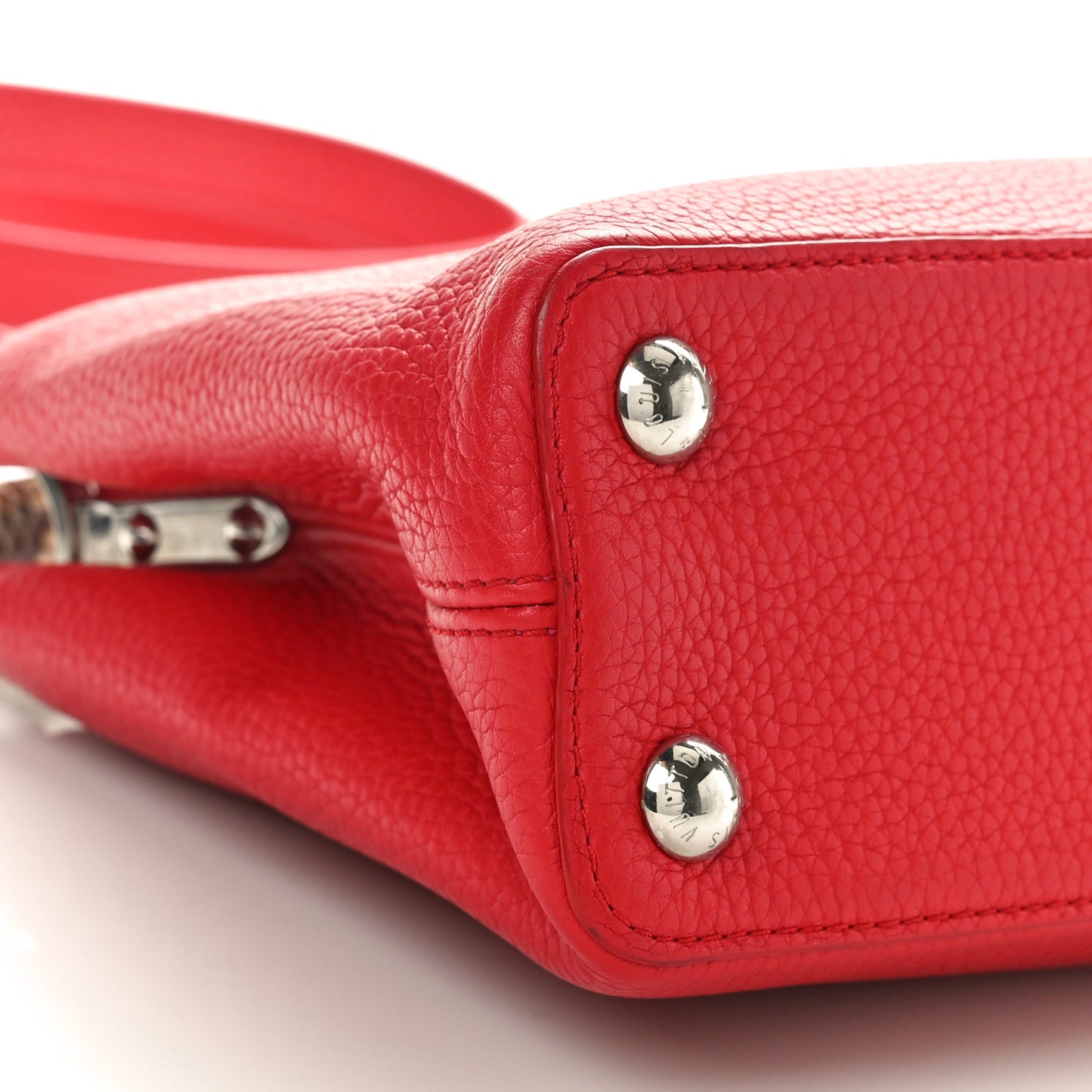 Taurillon Snakeskin Capucines BB Rubis