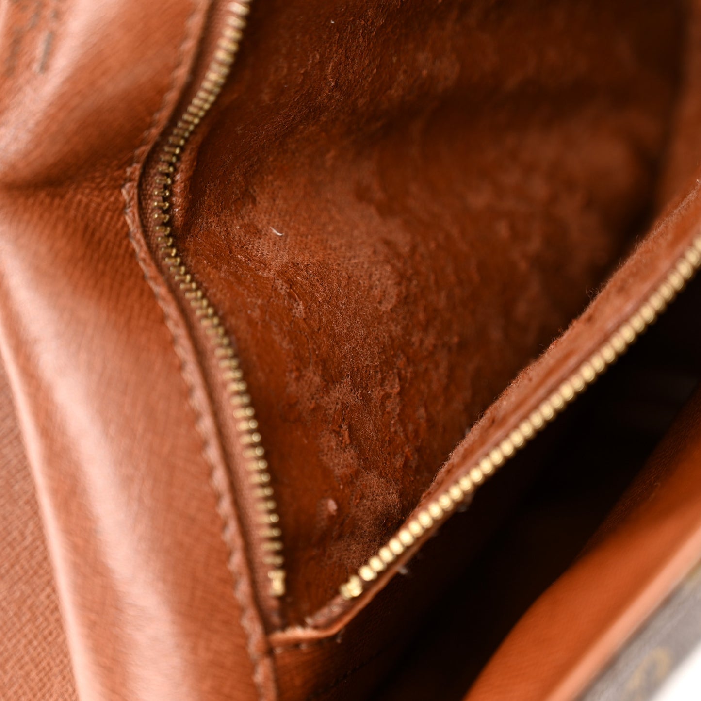 Monogram Chantilly GM