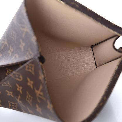 Louis Vuitton Monogram Toiletry Pouch 26 5 of 7
