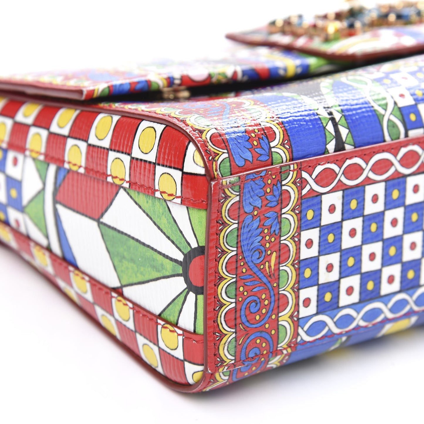 Dauphine Crystal Embellished Queen of Hearts Print Milennials Shoulder Bag Multicolor