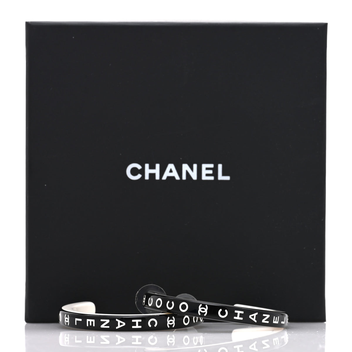 Resin Logo Hoop Earrings Black White