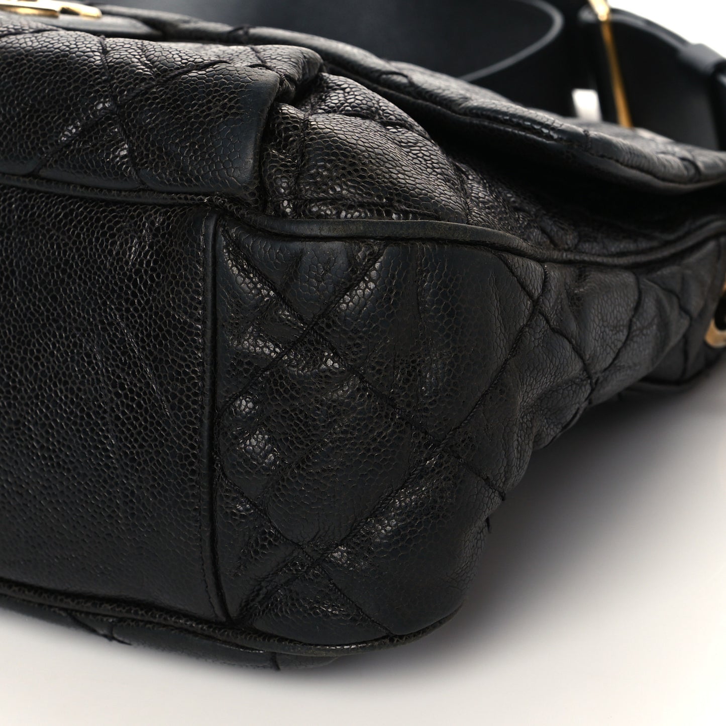 Crumpled Grained Calfskin Medium Coco Pleats Messenger Flap Black