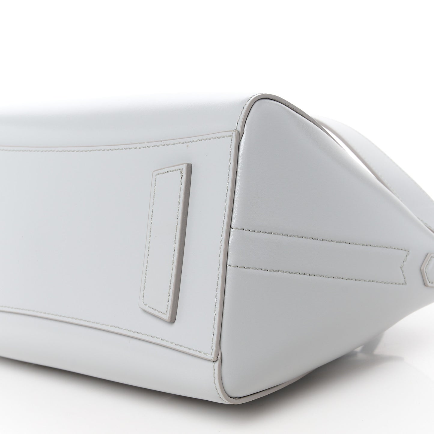 Box Calfskin Small Lock Antigona Shoulder Bag Light Grey