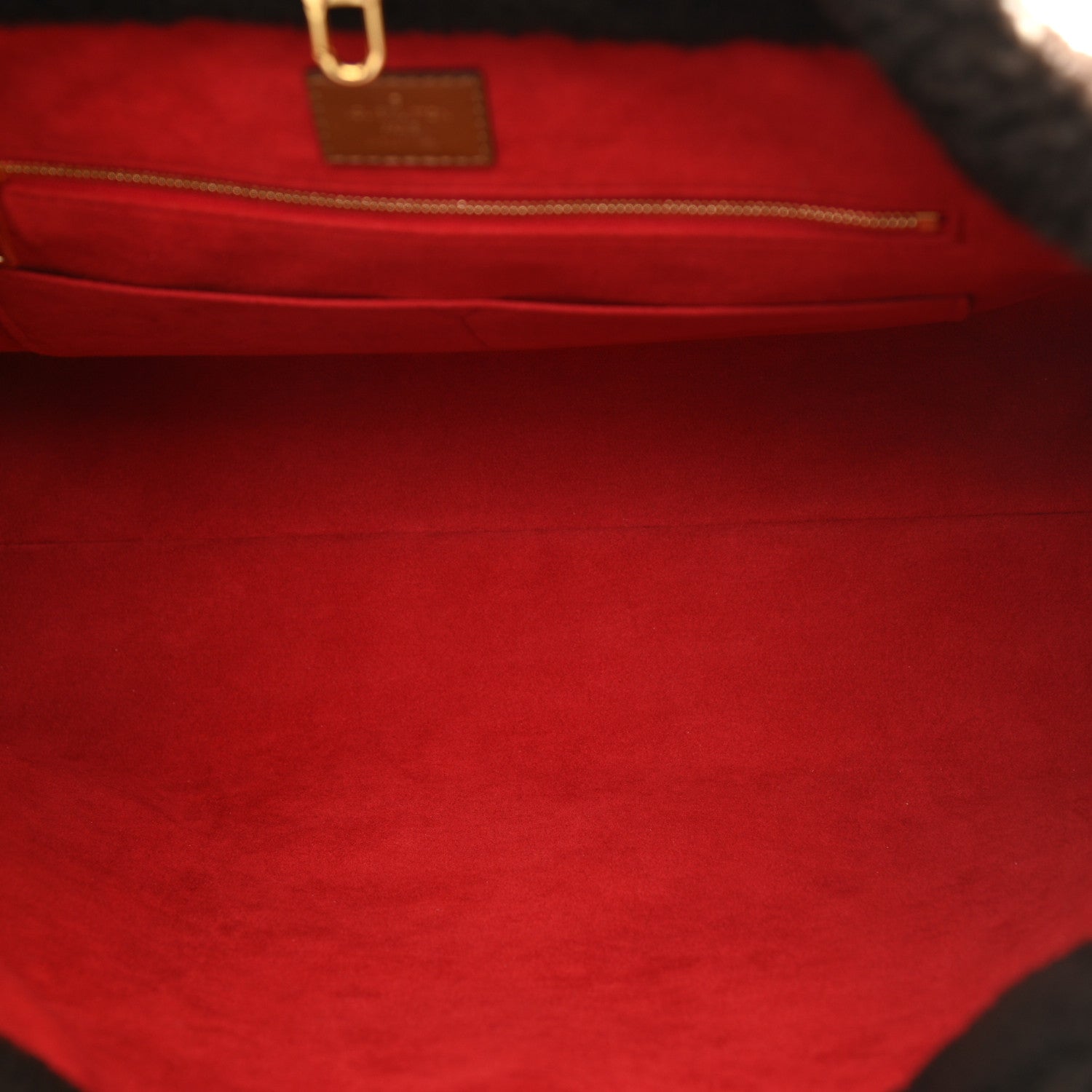 Louis Vuitton Shearling Monogram Giant Teddy Onthego GM Black White 5 of 9