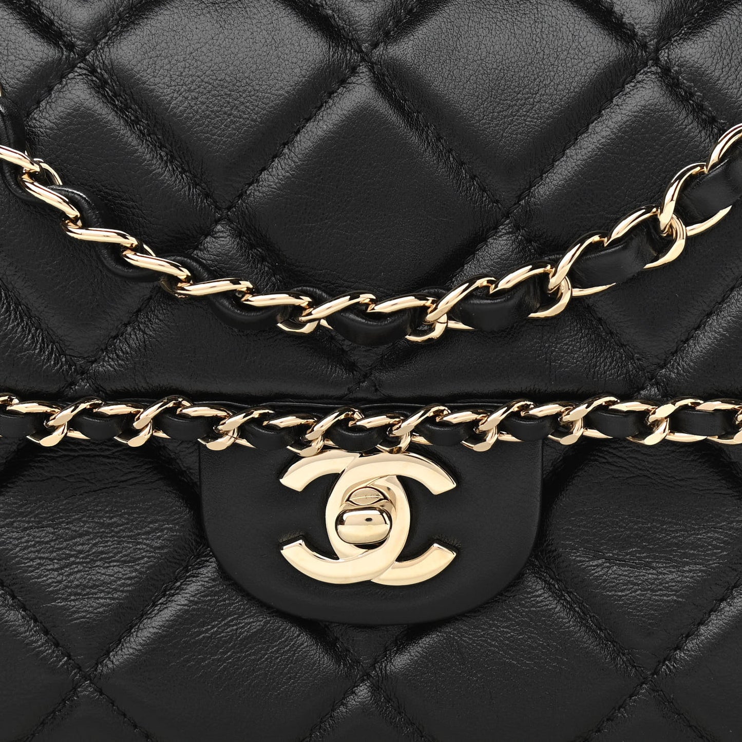Crumpled Calfskin Medium Chain All Over Flap Black